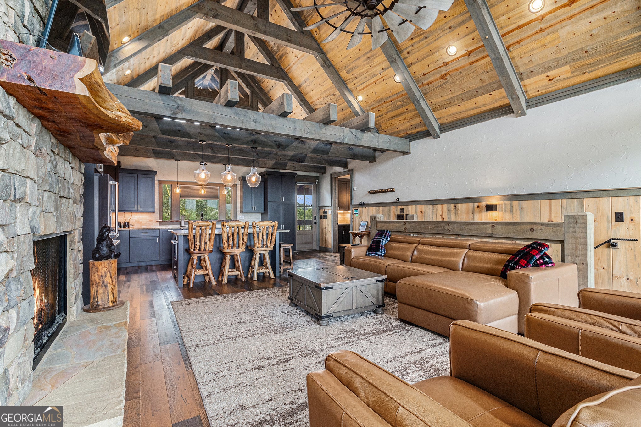 Ellijay, Georgia, 30540, United States, 5 Bedrooms Bedrooms, ,5 BathroomsBathrooms,Residential,For Sale,1952564