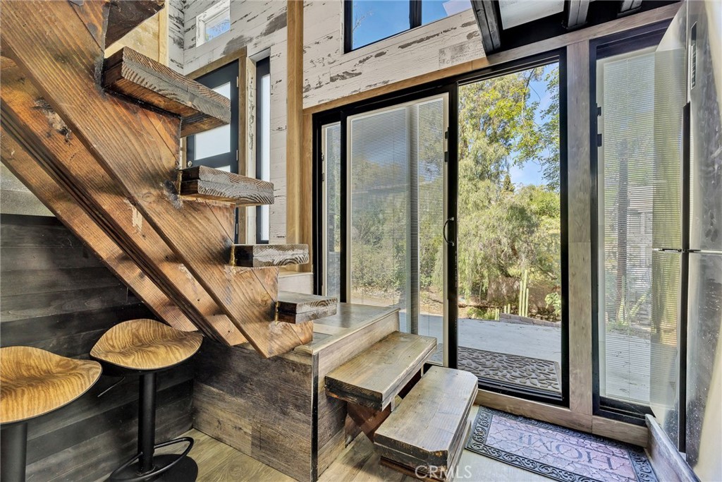 Woodland Hills, California, 91364, United States, 4 Bedrooms Bedrooms, ,2 BathroomsBathrooms,Residential,For Sale,1975100