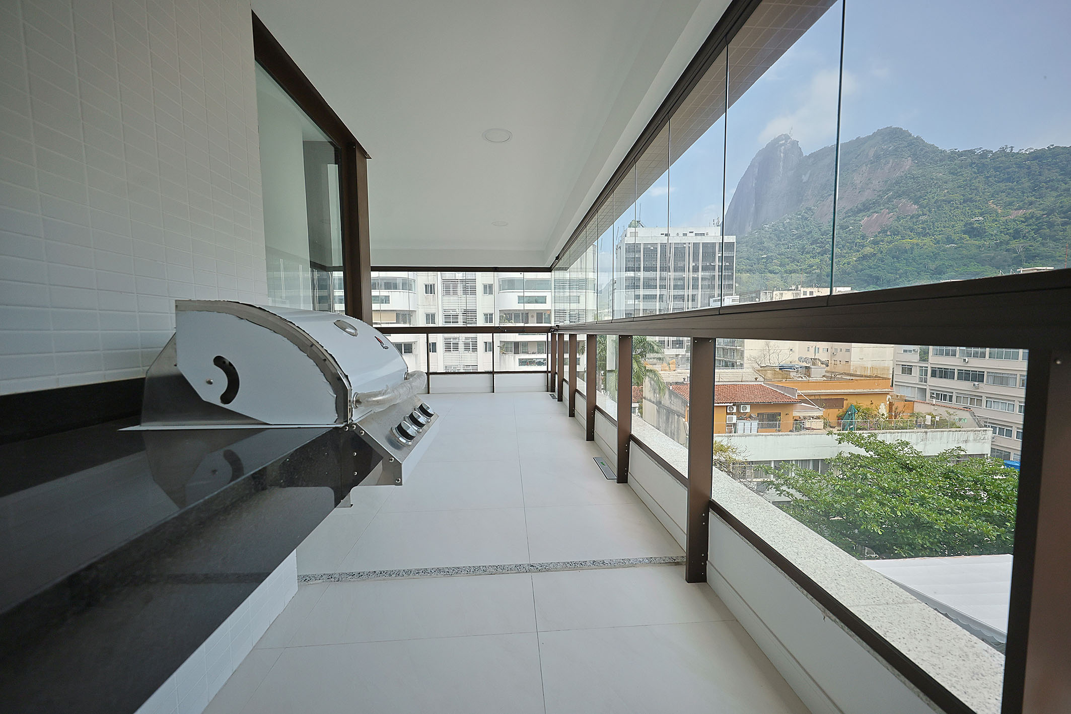  New apartment with three suites and high-end amenities - 物件實景