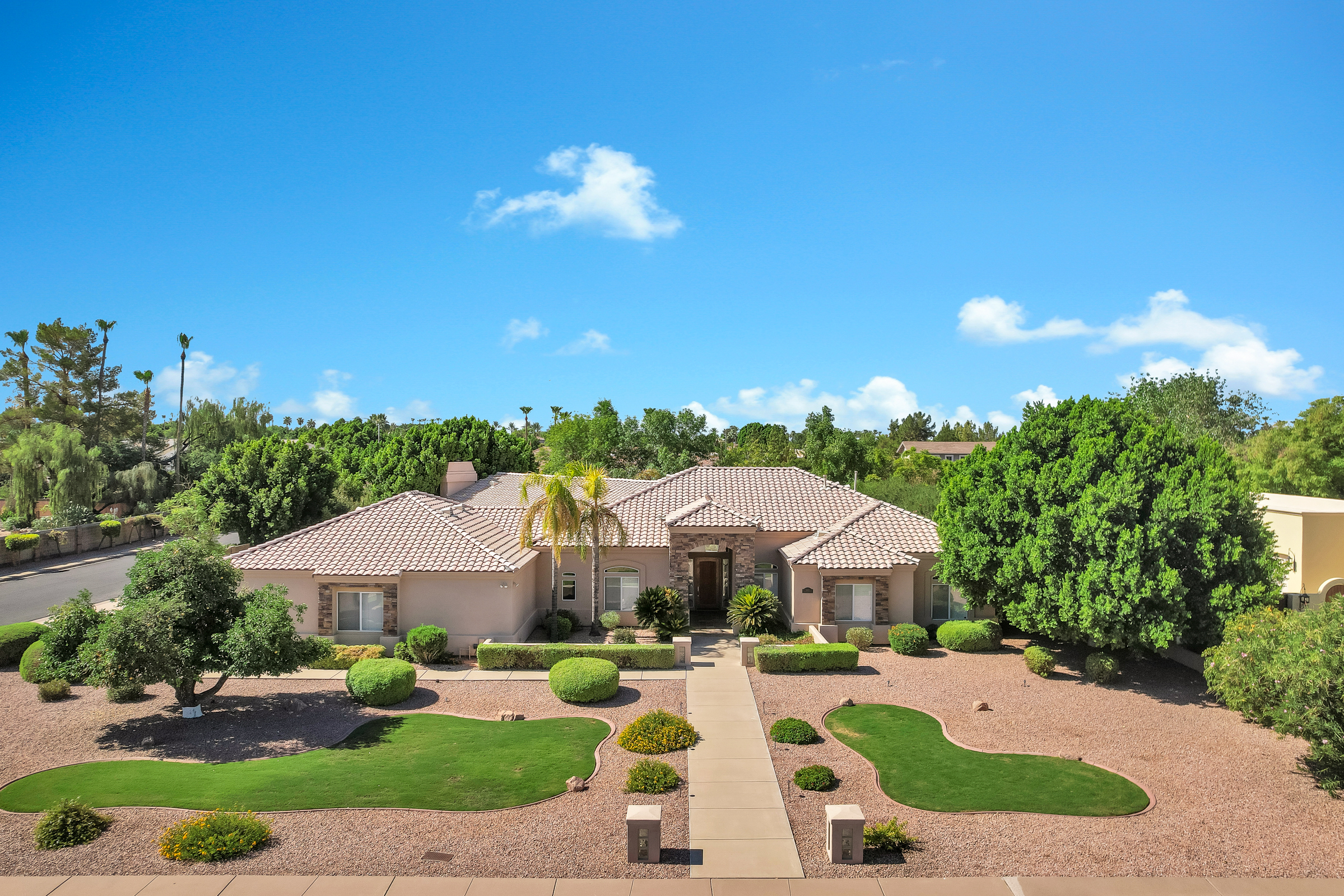 Mesa, Arizona, 85205, United States, 6 Bedrooms Bedrooms, ,3 BathroomsBathrooms,Residential,For Sale,1900615