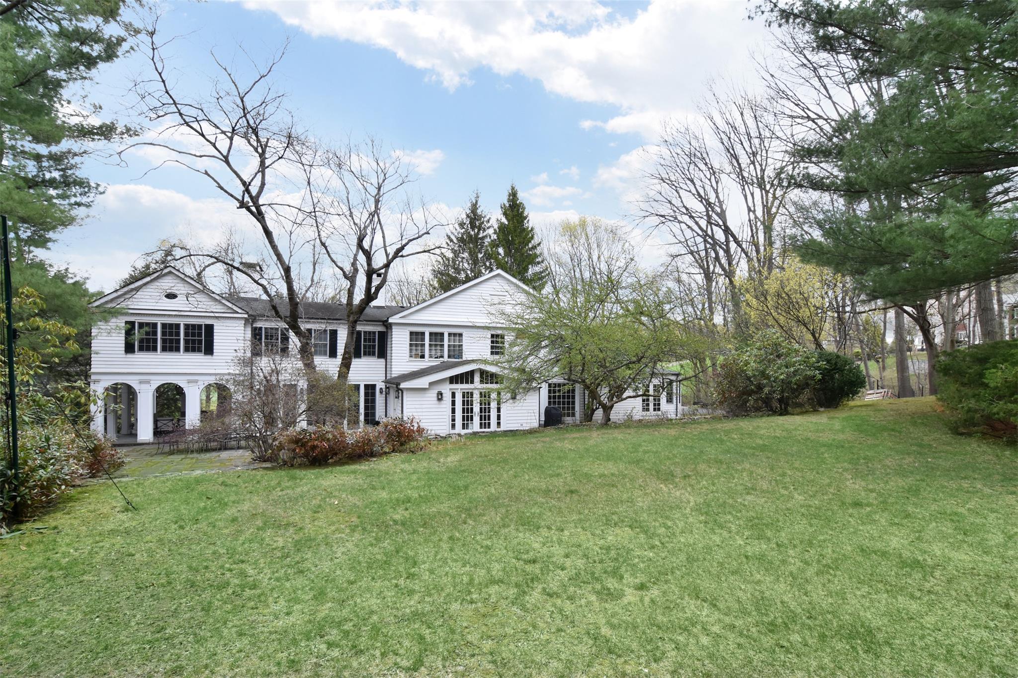 Dobbs Ferry, New York, 10522, United States, 5 Bedrooms Bedrooms, ,5 BathroomsBathrooms,Residential,For Sale,1793718