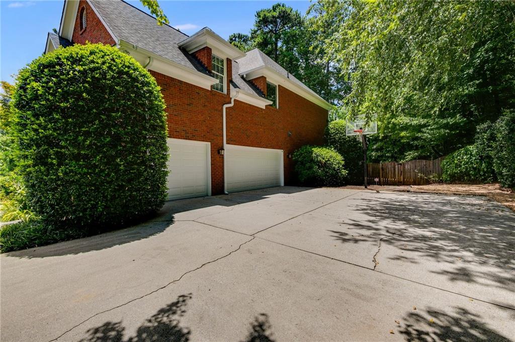Atlanta, Georgia, 30350, United States, 6 Bedrooms Bedrooms, ,5 BathroomsBathrooms,Residential,For Sale,1900551