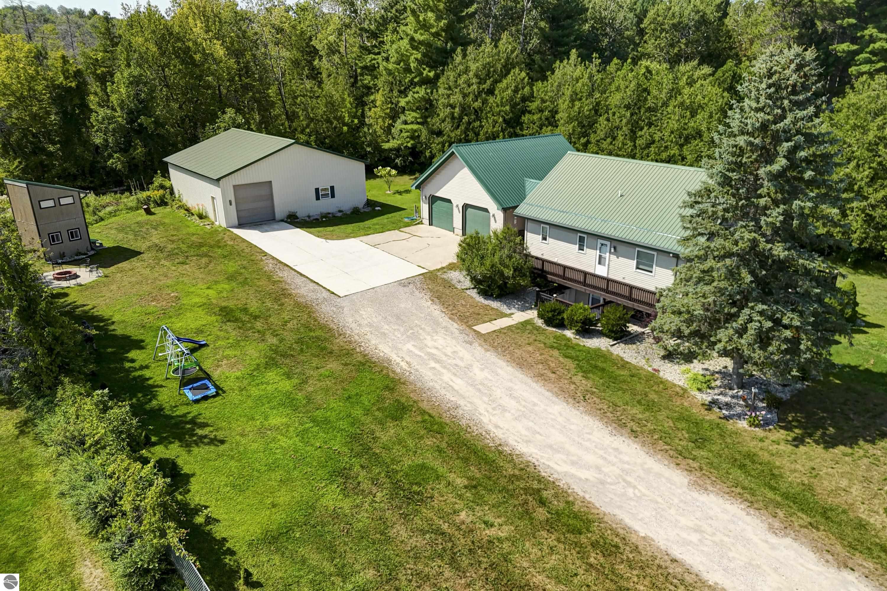 Cedar, Michigan, 49621, United States, 4 Bedrooms Bedrooms, ,2 BathroomsBathrooms,Residential,For Sale,1917119