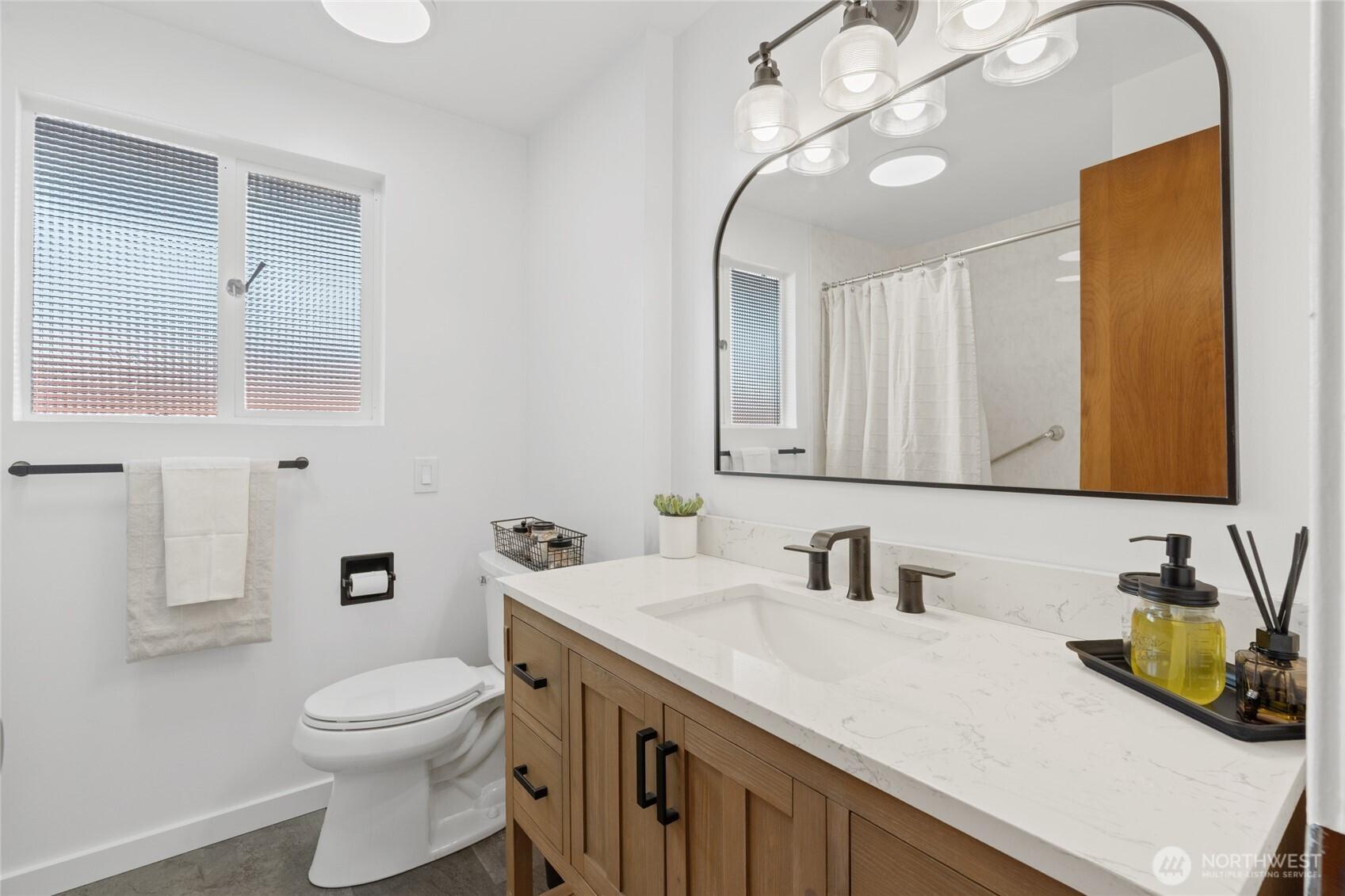 SEATTLE, Washington, 98168, United States, 3 Bedrooms Bedrooms, ,1 BathroomBathrooms,Residential,For Sale,1926365