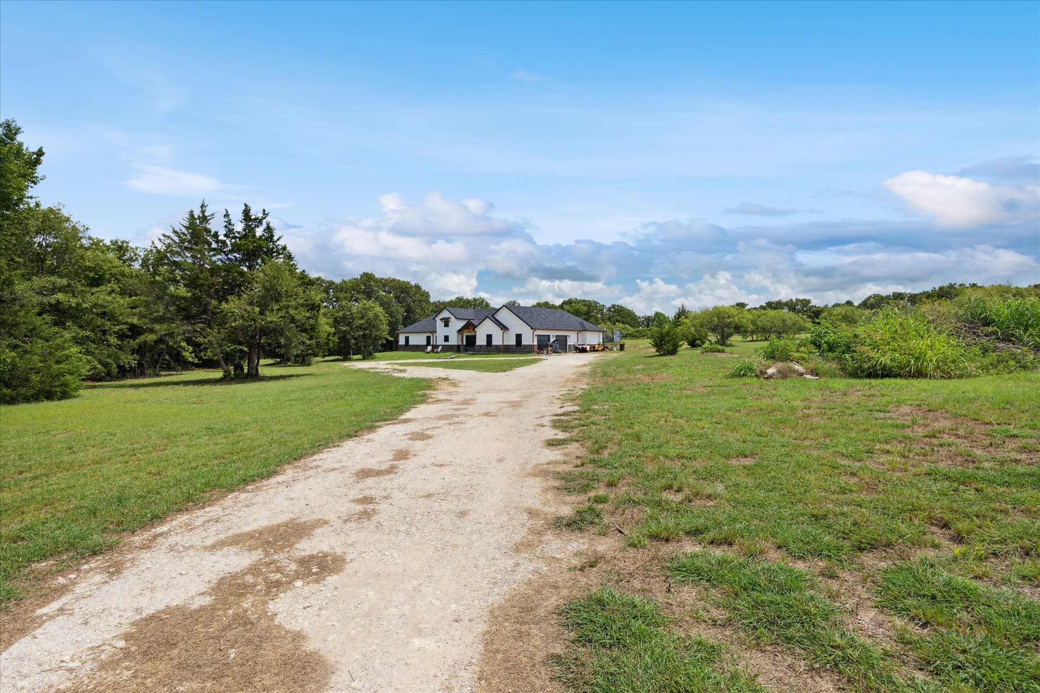 Bowie, Texas, 76230, United States, 4 Bedrooms Bedrooms, ,4 BathroomsBathrooms,Residential,For Sale,1895366