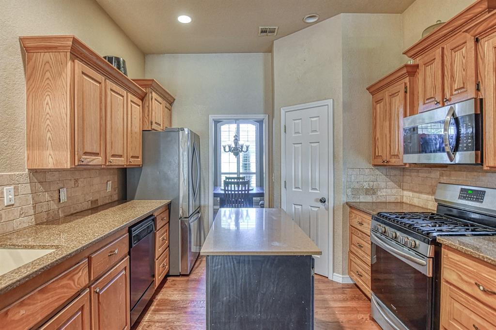 Noble, Oklahoma, 73068, United States, 6 Bedrooms Bedrooms, ,4 BathroomsBathrooms,Residential,For Sale,1978197