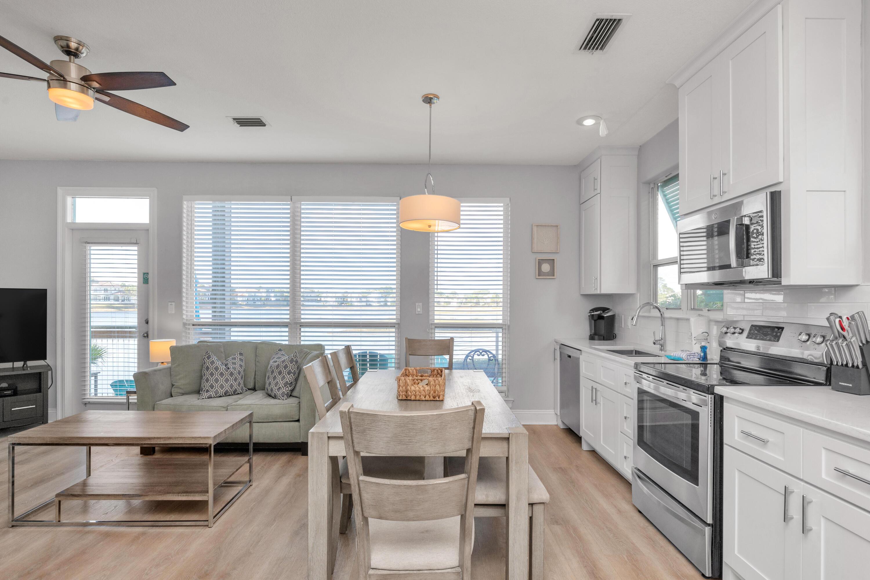 Destin, Florida, 32541, United States, 4 Bedrooms Bedrooms, ,4 BathroomsBathrooms,Residential,For Sale,1984209