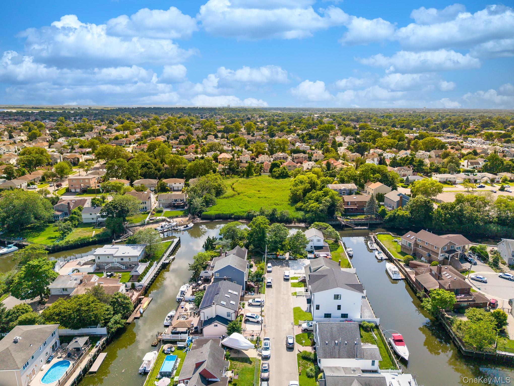 Bellmore, New York, 11710, United States, 5 Bedrooms Bedrooms, ,3 BathroomsBathrooms,Residential,For Sale,1977059