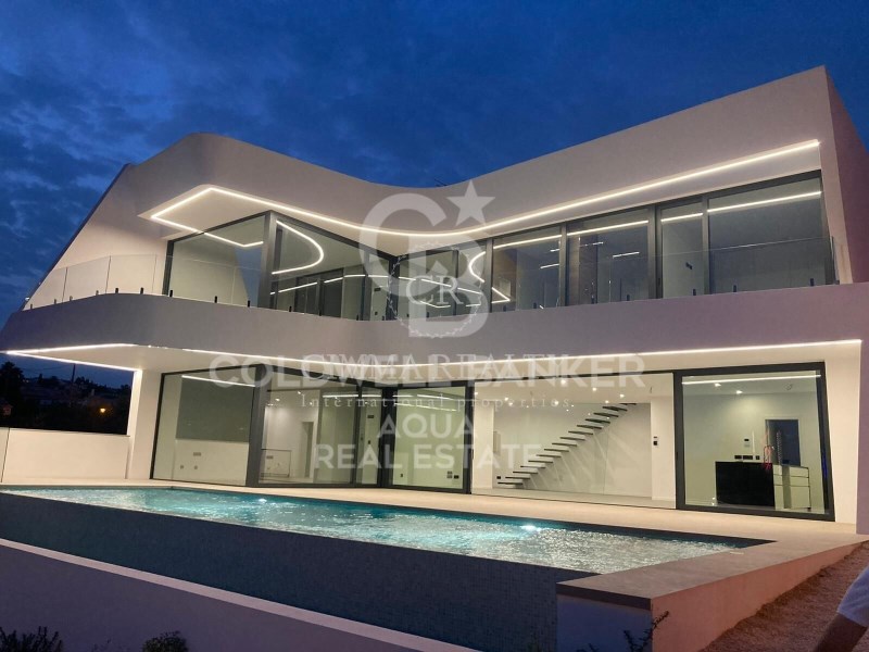 Alicante, Calpe / Calp, Calpe Pueblo Alicante, Cal, Calpe / Calp, Comunidad Valenciana, 03710, ES, 5 Bedrooms Bedrooms, ,5 BathroomsBathrooms,Residential,For Sale,Alicante, Calpe / Calp, Calpe Pueblo Alicante, Cal,1621624
