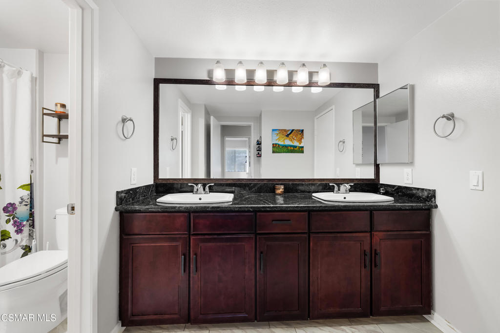 Simi Valley, California, 93065, United States, 3 Bedrooms Bedrooms, ,2 BathroomsBathrooms,Residential,For Sale,1901718