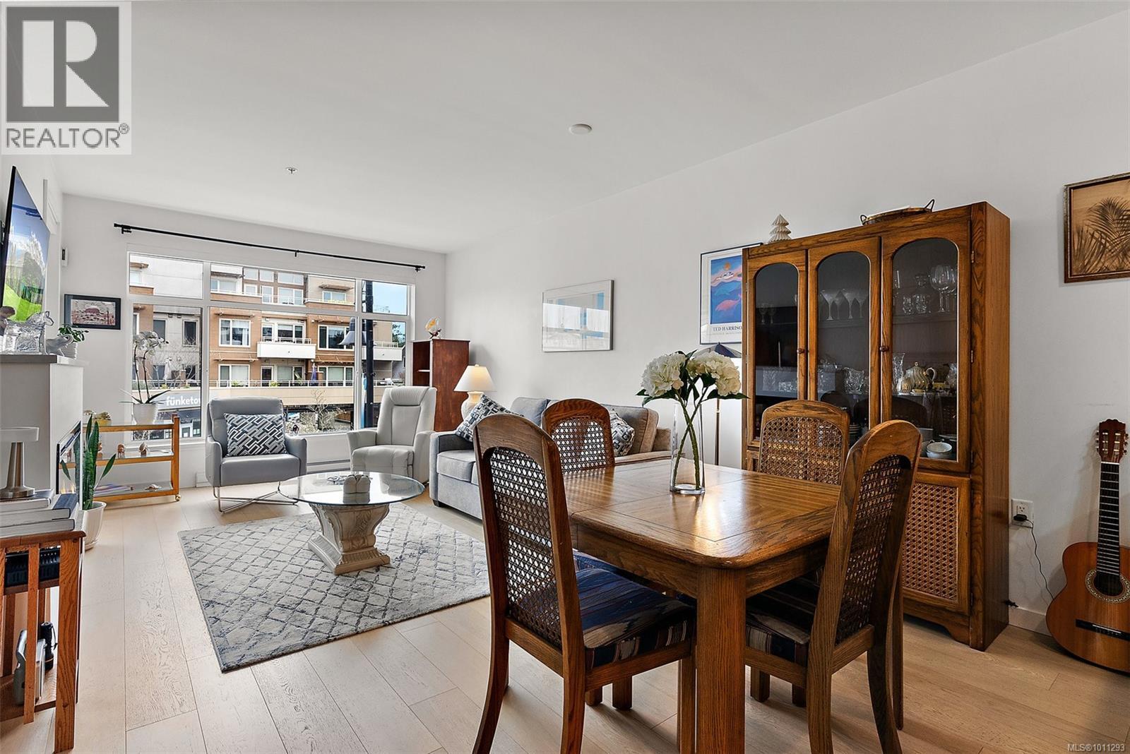 CENTRAL SAANICH, British Columbia, V8M 1P6, CA, 1 Bedroom Bedrooms, ,1 BathroomBathrooms,Residential,For Sale,1950231