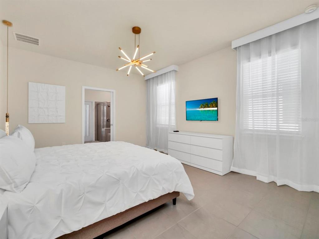 Davenport, Florida, 33897, United States, 10 Bedrooms Bedrooms, ,8 BathroomsBathrooms,Residential,For Sale,1736940