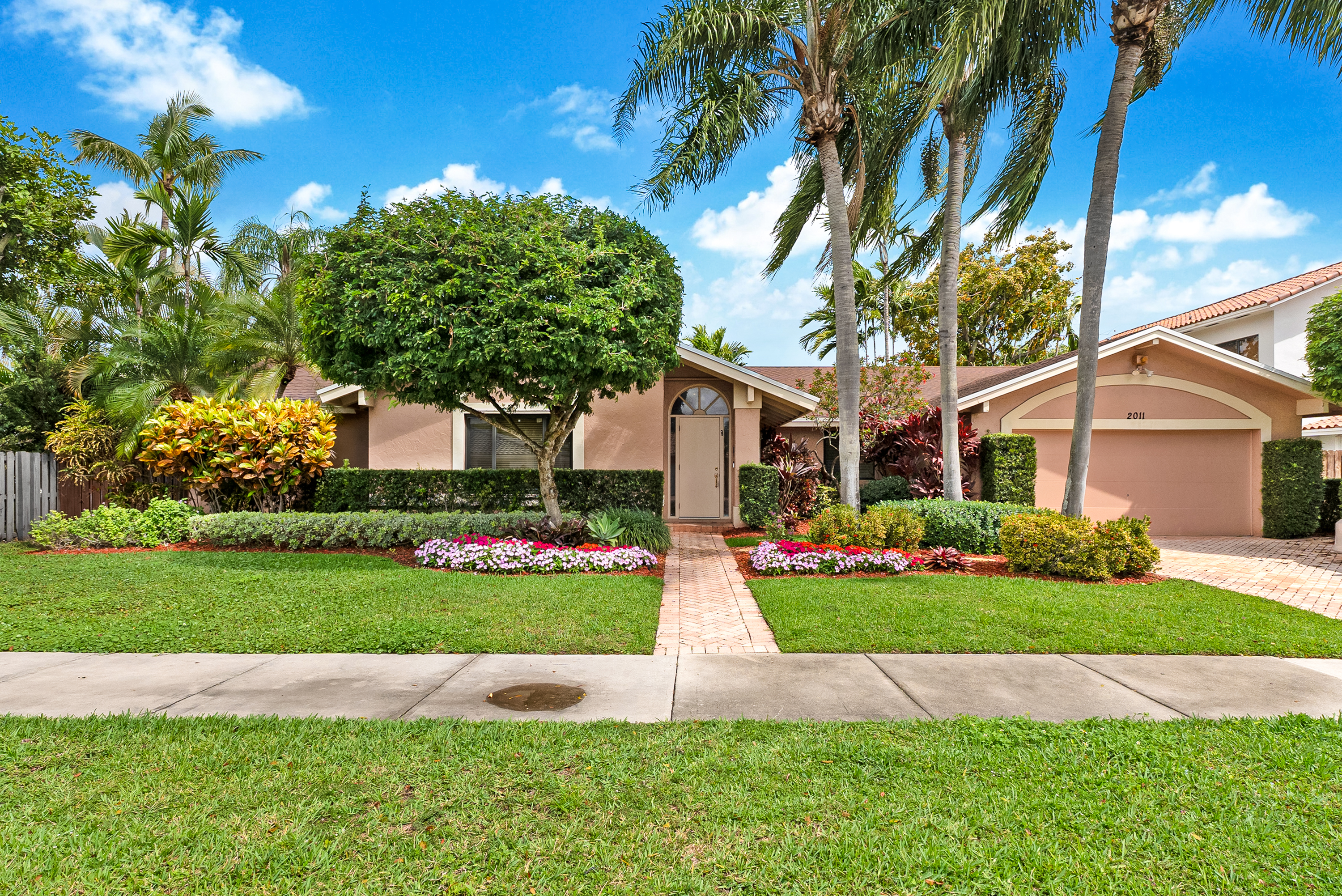  2011 NE 211th Ter, Miami, FL, 33179 - 物件實景