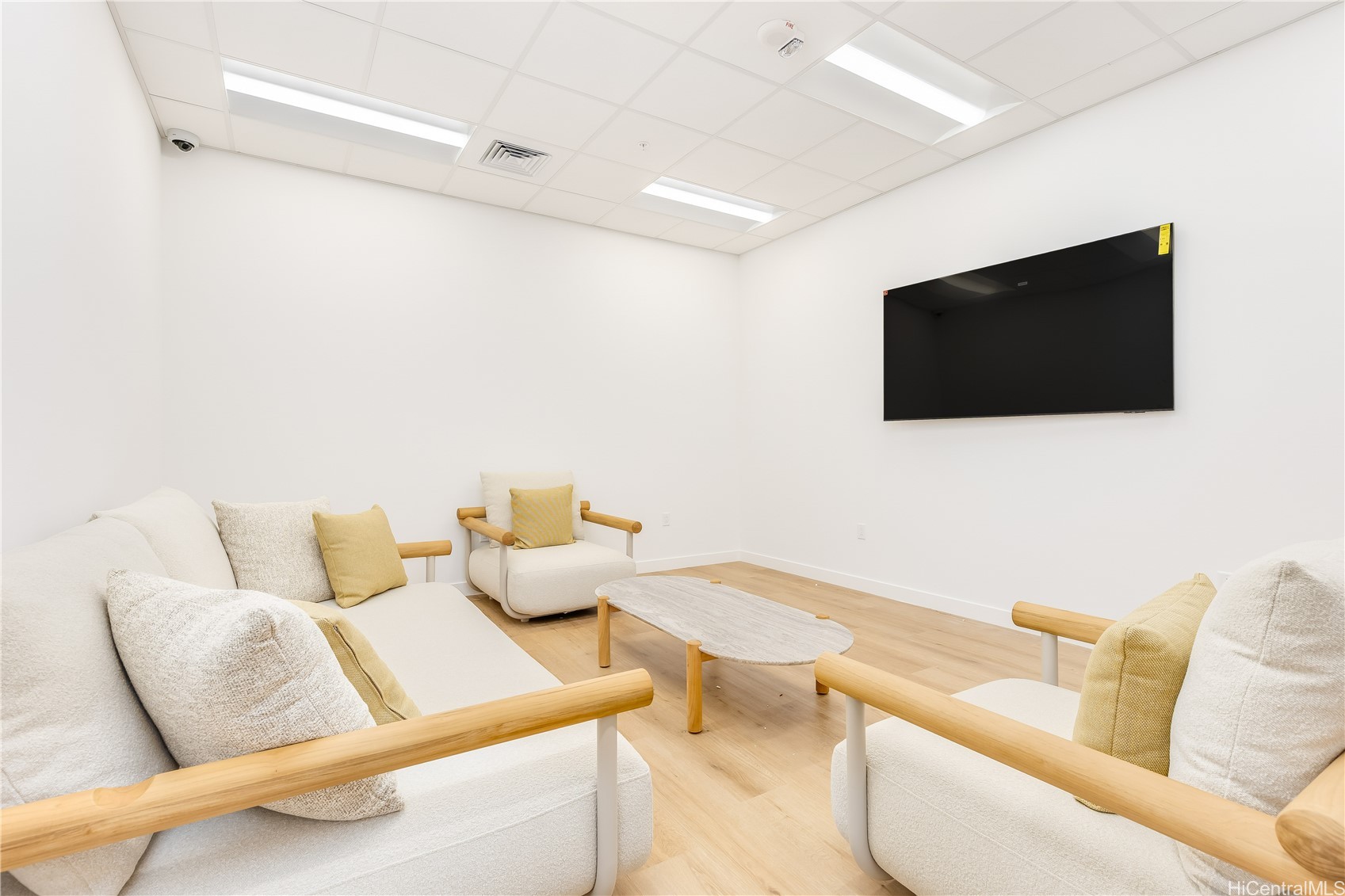 Honolulu, Hawaii, 96814, United States, 2 Bedrooms Bedrooms, ,2 BathroomsBathrooms,Residential,For Sale,1960567