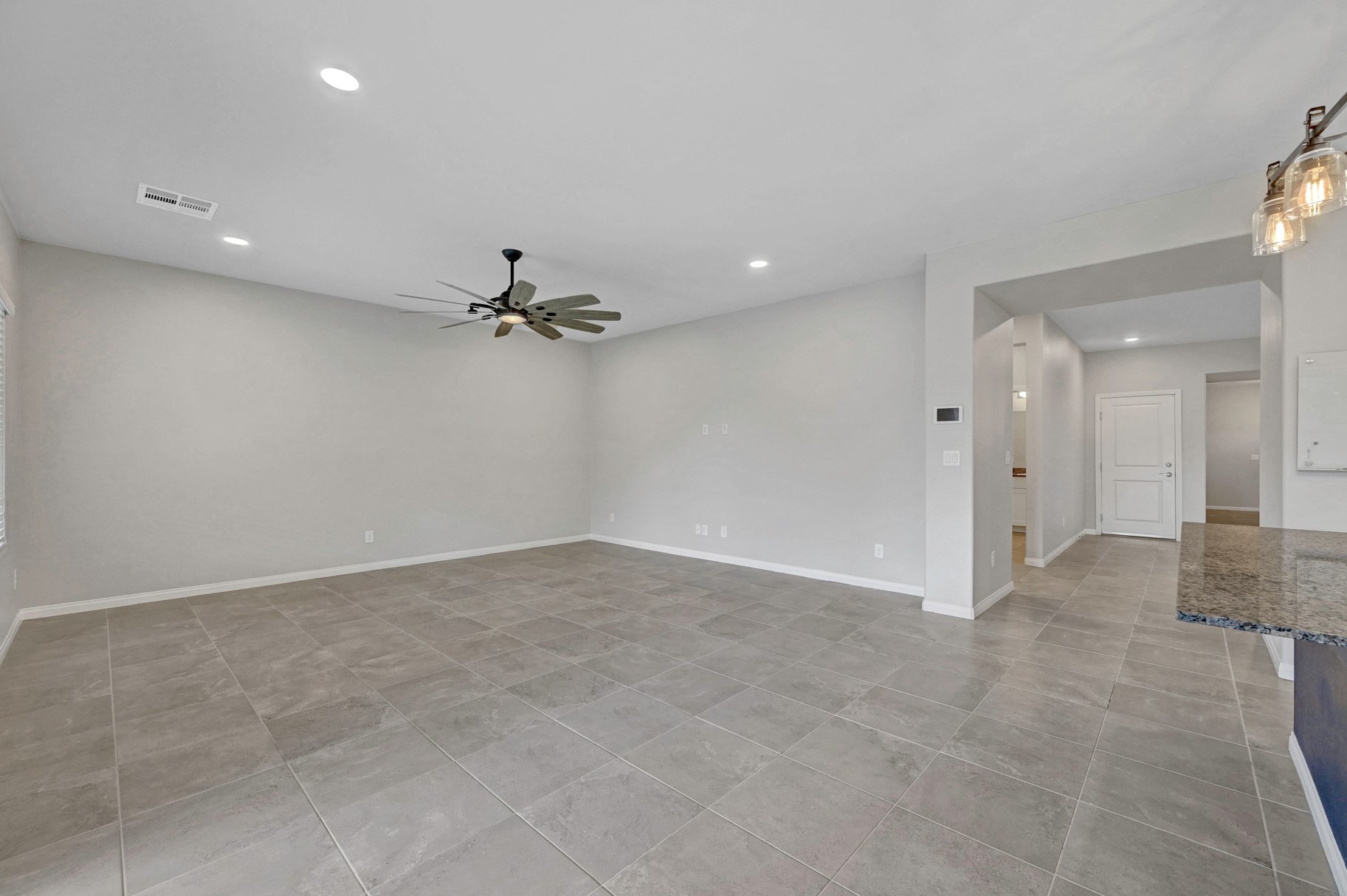  Spacious Valley Vista 5BR with Loft, 3-Car Garage & Premium Lot Size - 物件實景