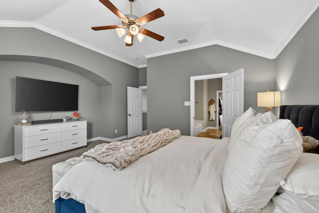 Dallas, Texas, 75219, United States, 2 Bedrooms Bedrooms, ,3 BathroomsBathrooms,Residential,For Sale,1996235