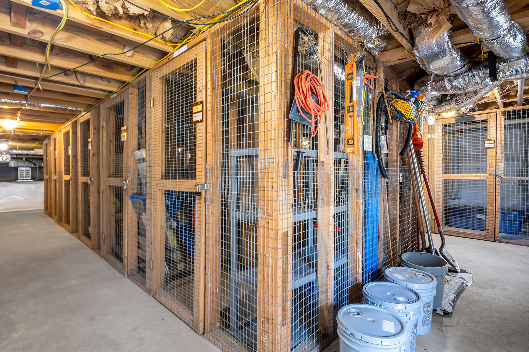  FLAT ROCK - 物件實景