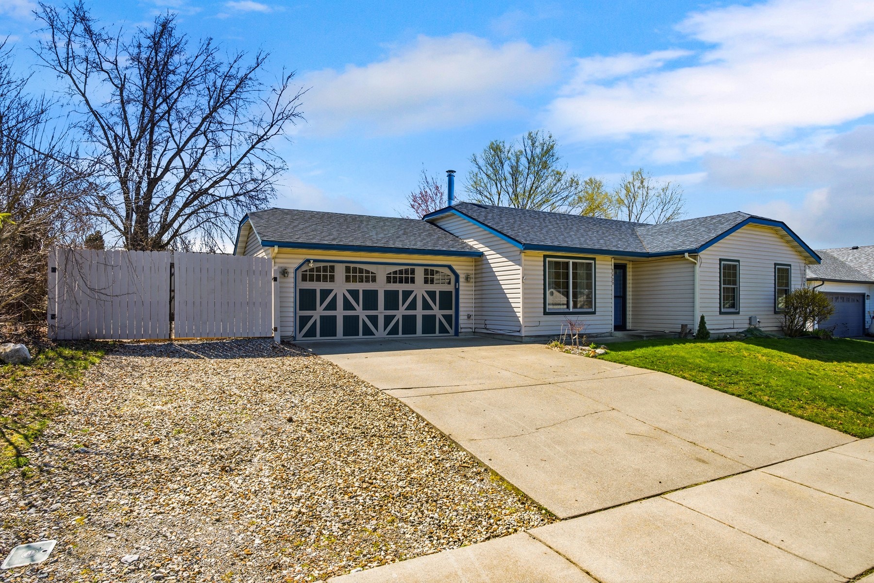  Single-Level Living with Key Updates - 物件實景