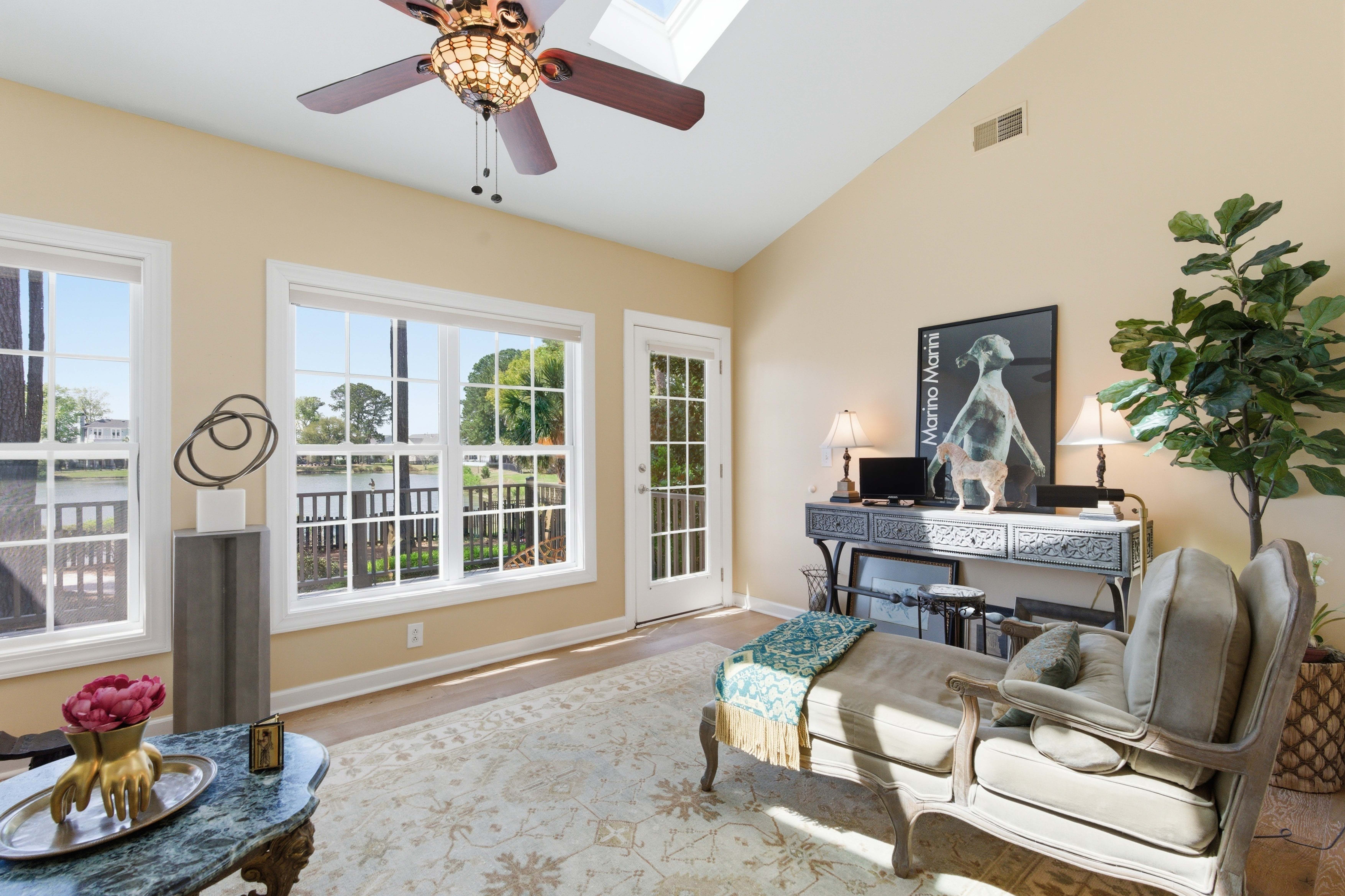  1596 Oakhurst Drive - 物件實景