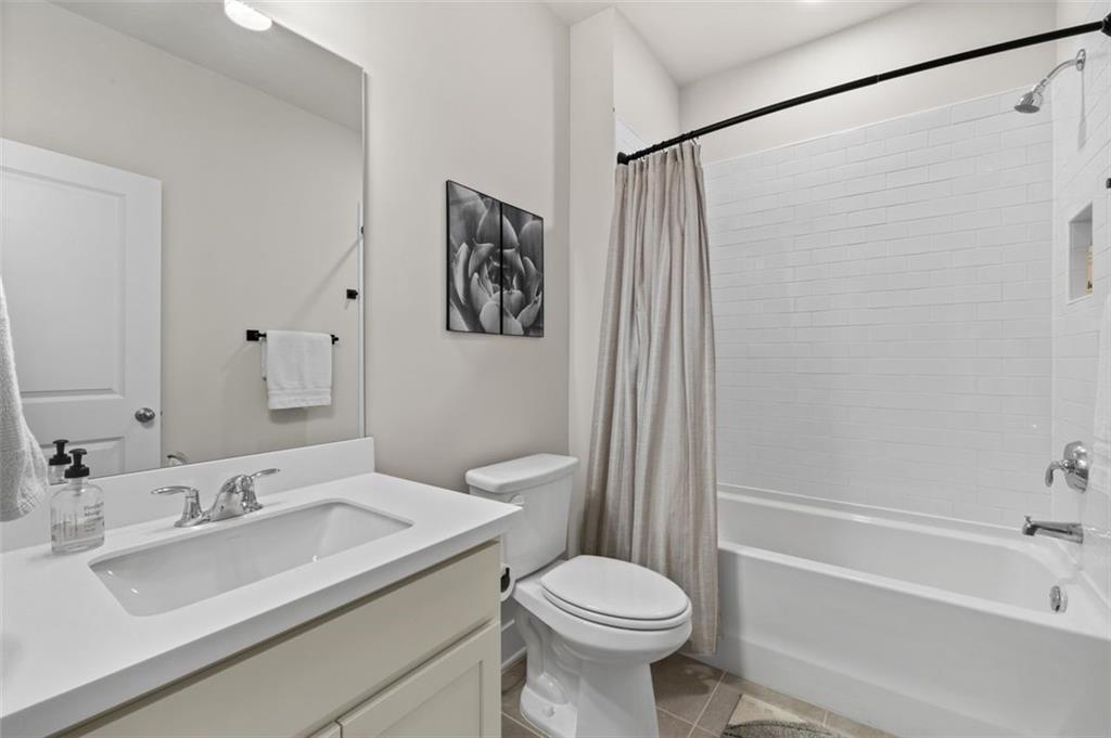 Cumming, Georgia, 30041, United States, 3 Bedrooms Bedrooms, ,4 BathroomsBathrooms,Residential,For Sale,1991085