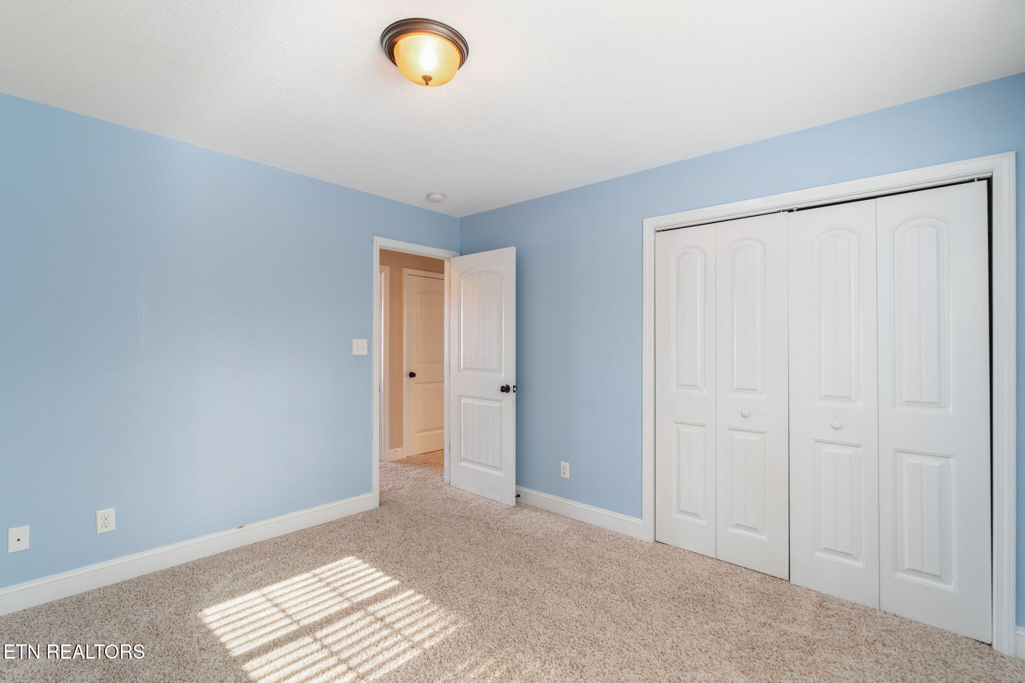 Maryville, Tennessee, 37804, United States, 4 Bedrooms Bedrooms, ,3 BathroomsBathrooms,Residential,For Sale,1996770