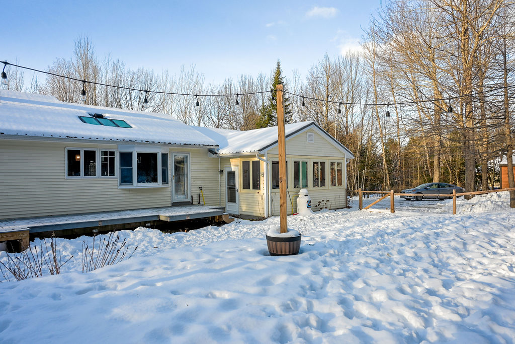 Sidney, Maine, 04330, United States, 3 Bedrooms Bedrooms, ,3 BathroomsBathrooms,Residential,For Sale,2007765