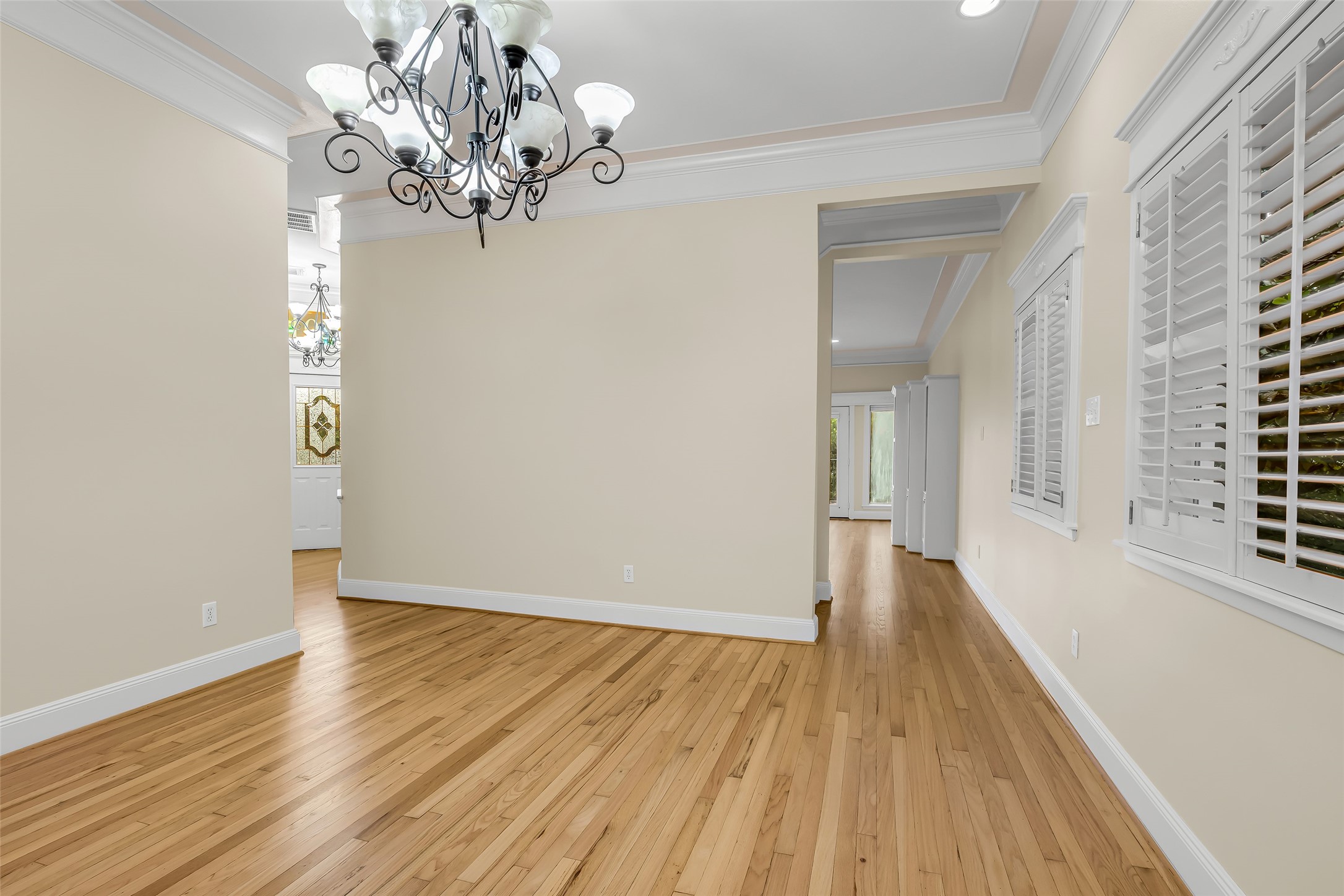  3201 White Oak Drive - 物件實景