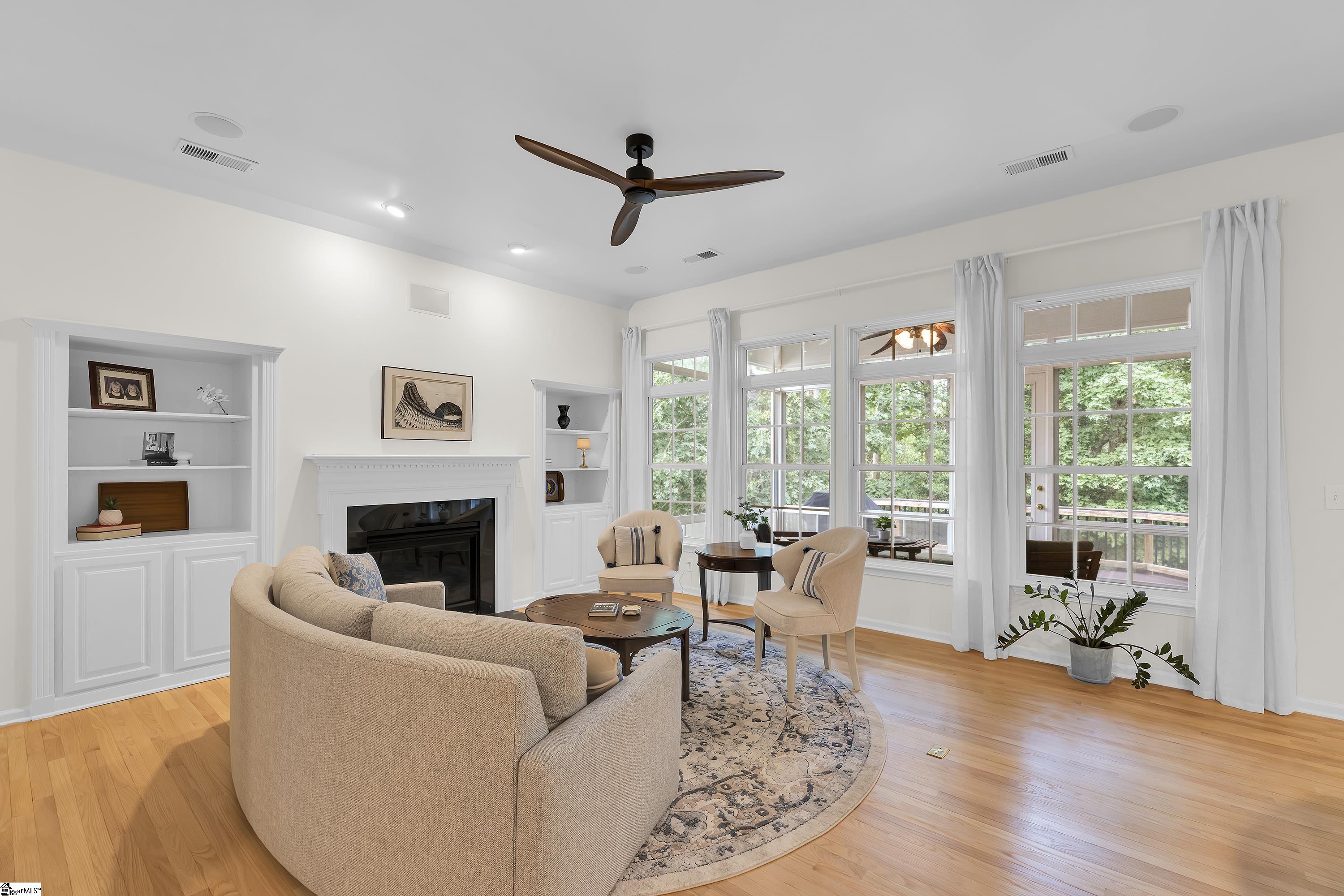 Simpsonville, South Carolina, 29681, United States, 4 Bedrooms Bedrooms, ,3 BathroomsBathrooms,Residential,For Sale,1906304