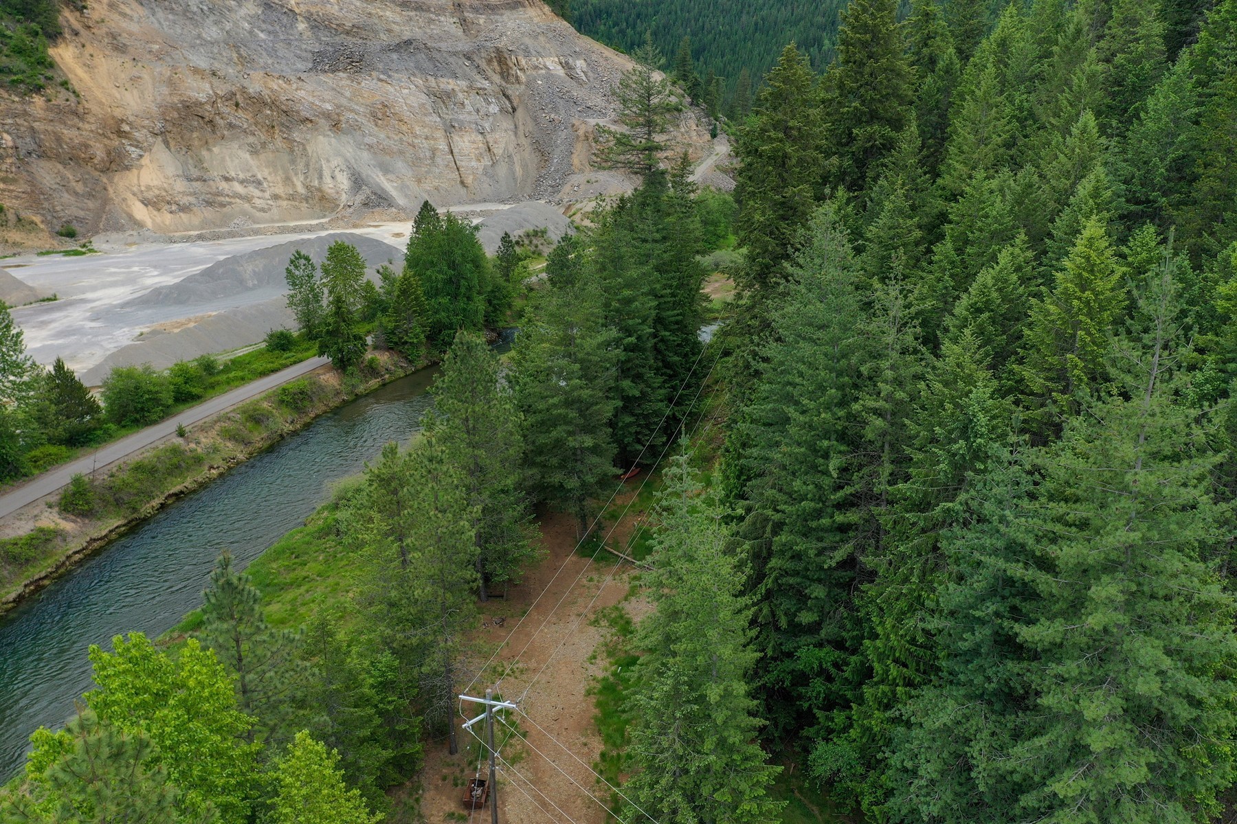  Southfork River Property - 物件實景