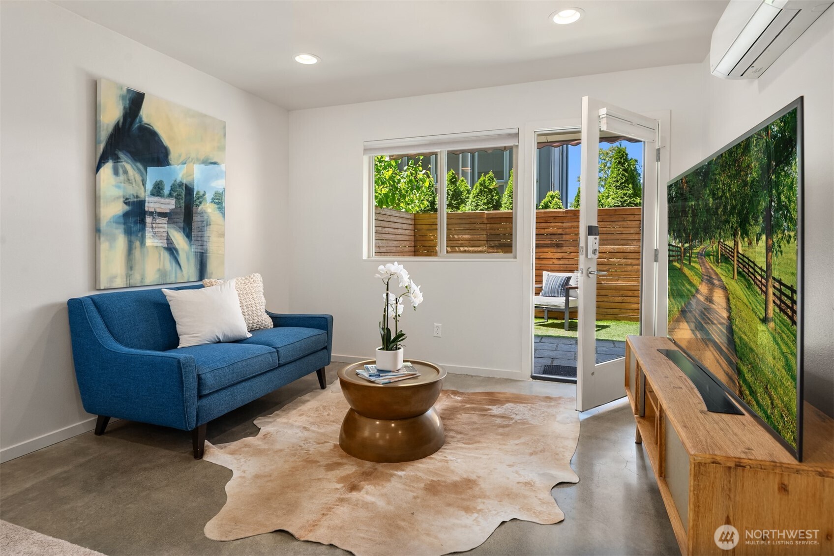 Seattle, Washington, 98122, United States, 3 Bedrooms Bedrooms, ,2 BathroomsBathrooms,Residential,For Sale,1856144