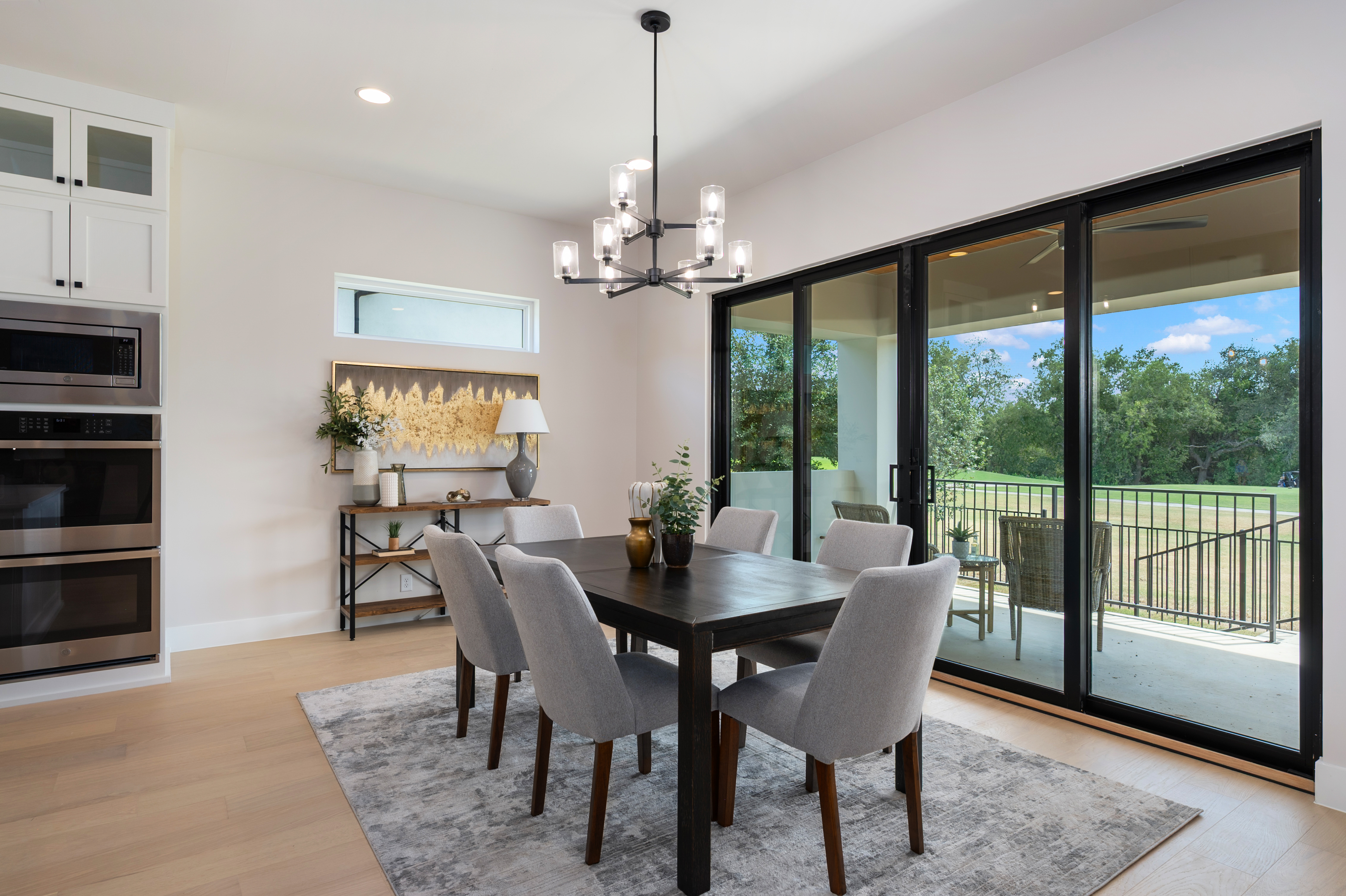  Elevated Fairway Living - 物件實景