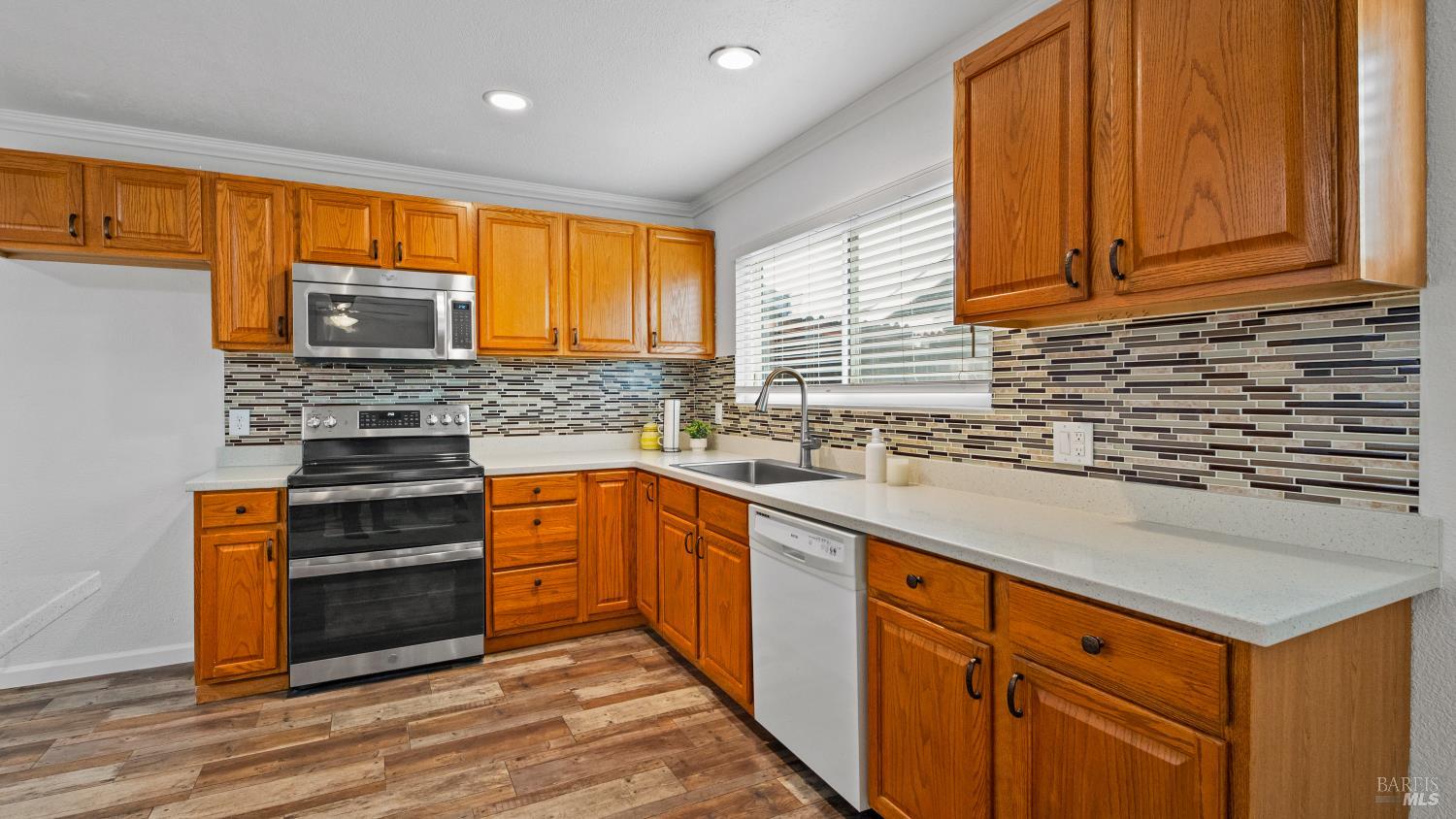 Vacaville, California, 95687, United States, 4 Bedrooms Bedrooms, ,2 BathroomsBathrooms,Residential,For Sale,1957766