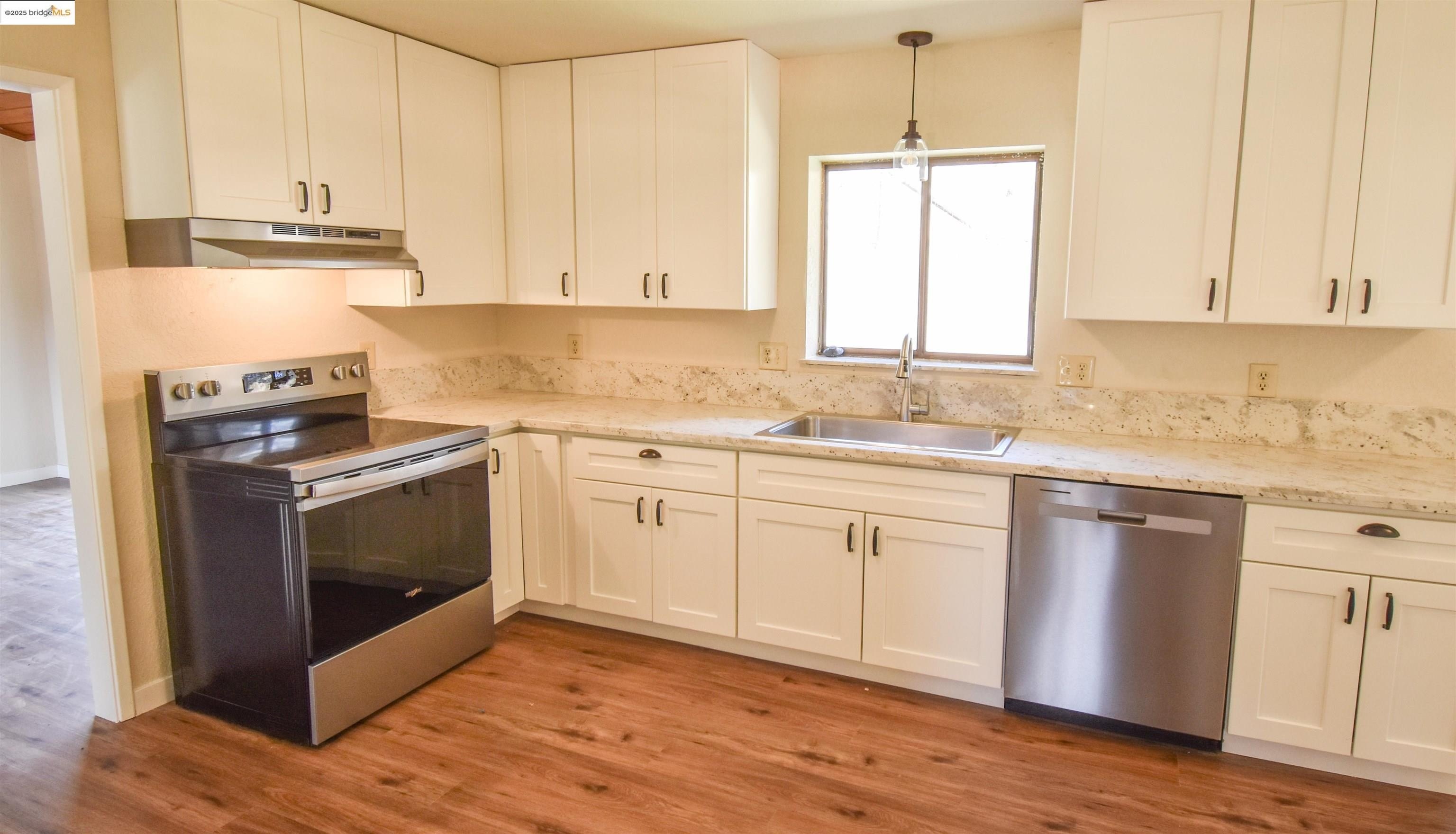 Jamestown, California, 95327, United States, 3 Bedrooms Bedrooms, ,2 BathroomsBathrooms,Residential,For Sale,1970906