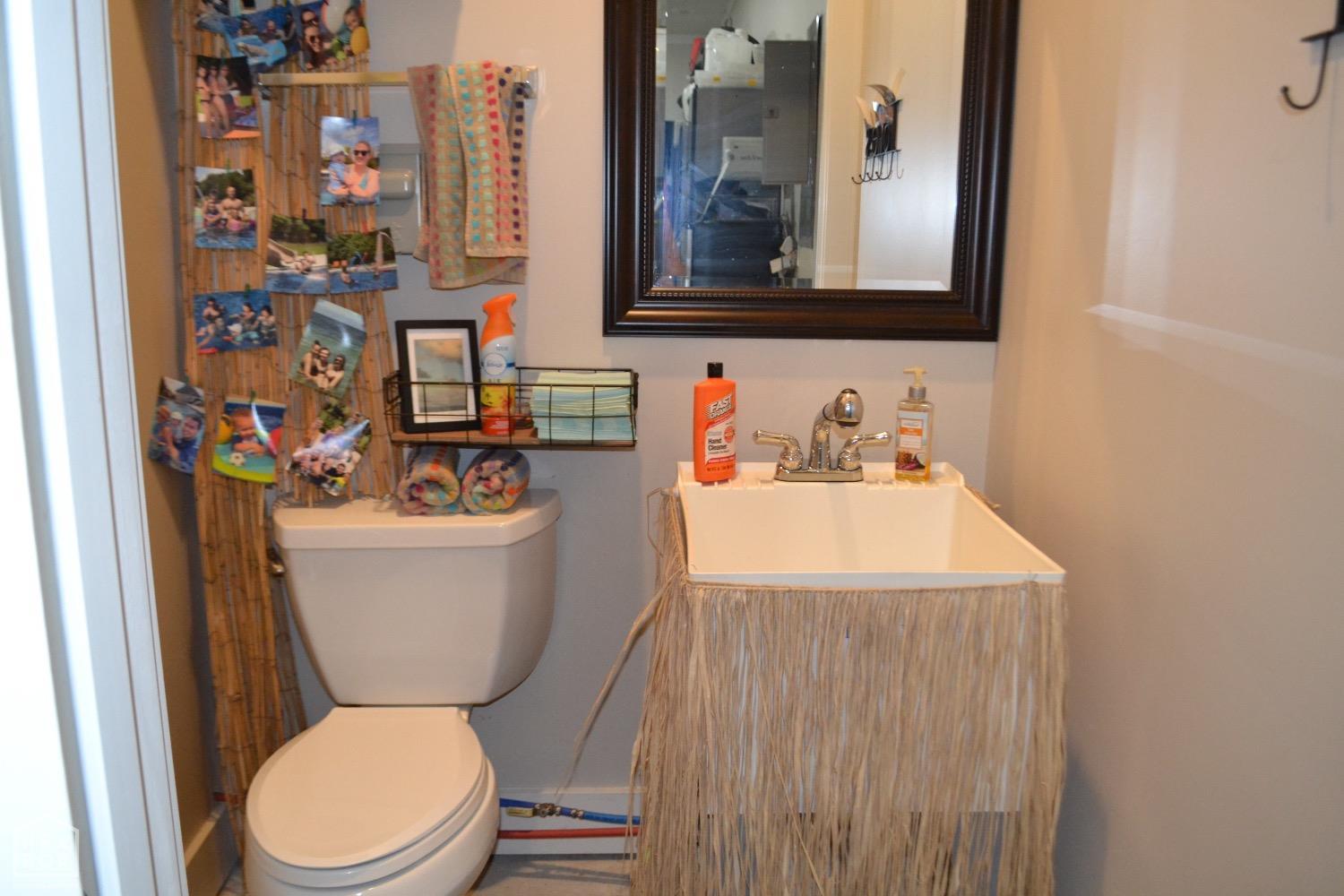 Jonesboro, Arkansas, 72405, United States, 5 Bedrooms Bedrooms, ,5 BathroomsBathrooms,Residential,For Sale,1983308