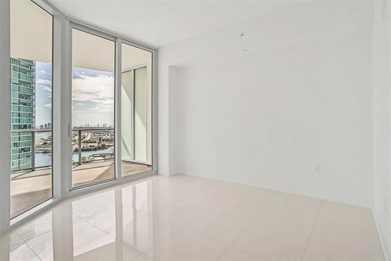 Miami, Florida, 33132, United States, 2 Bedrooms Bedrooms, ,3 BathroomsBathrooms,Residential,For Sale,1691851