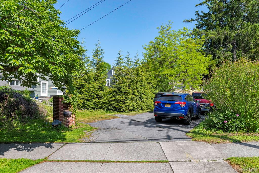 Poughkeepsie, New York, 12601, United States, 4 Bedrooms Bedrooms, ,4 BathroomsBathrooms,Residential,For Sale,2048536