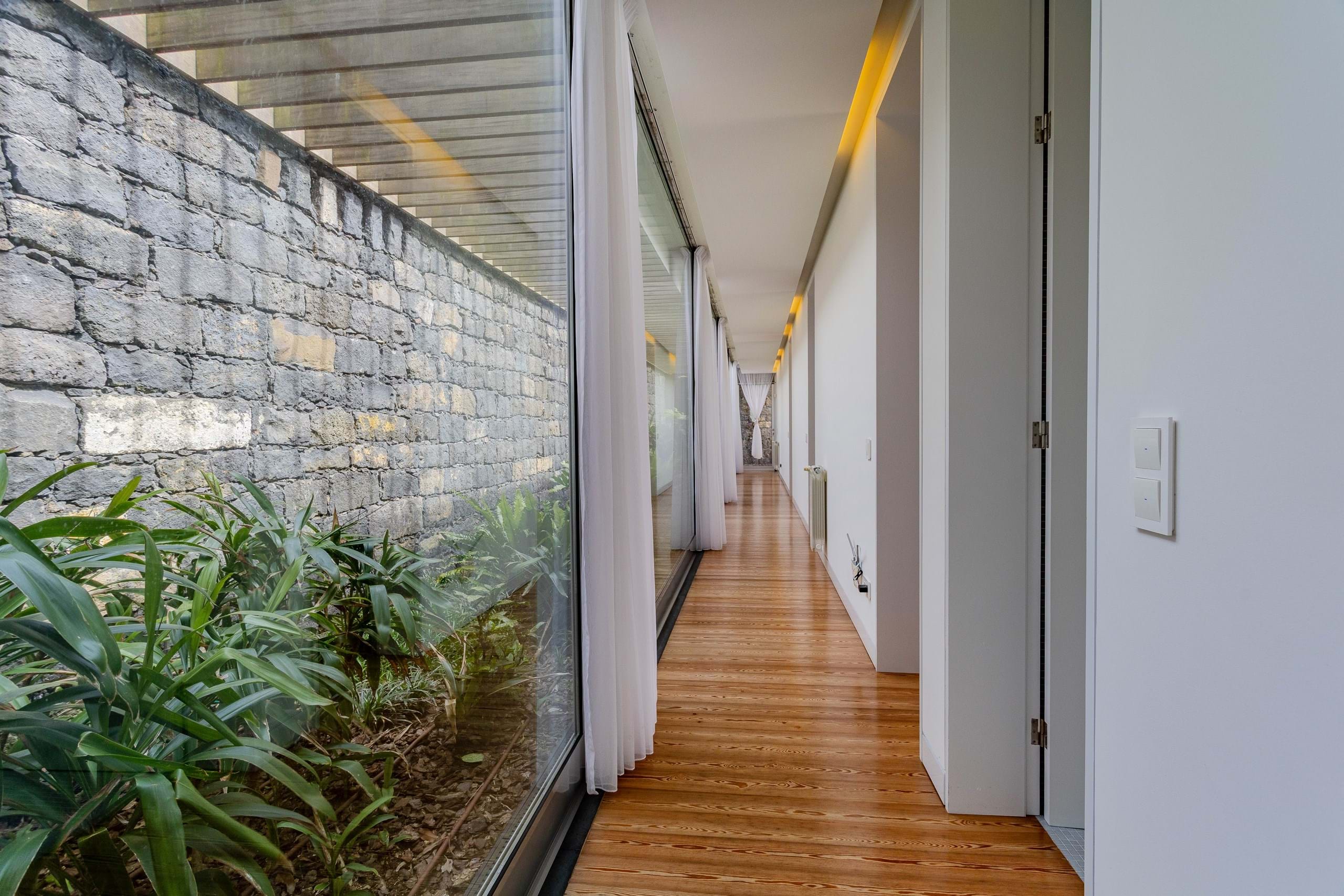 Ponta Delgada, Ilha de São Miguel, 9560-501, PT, 3 Bedrooms Bedrooms, ,4 BathroomsBathrooms,Residential,For Sale,1826448