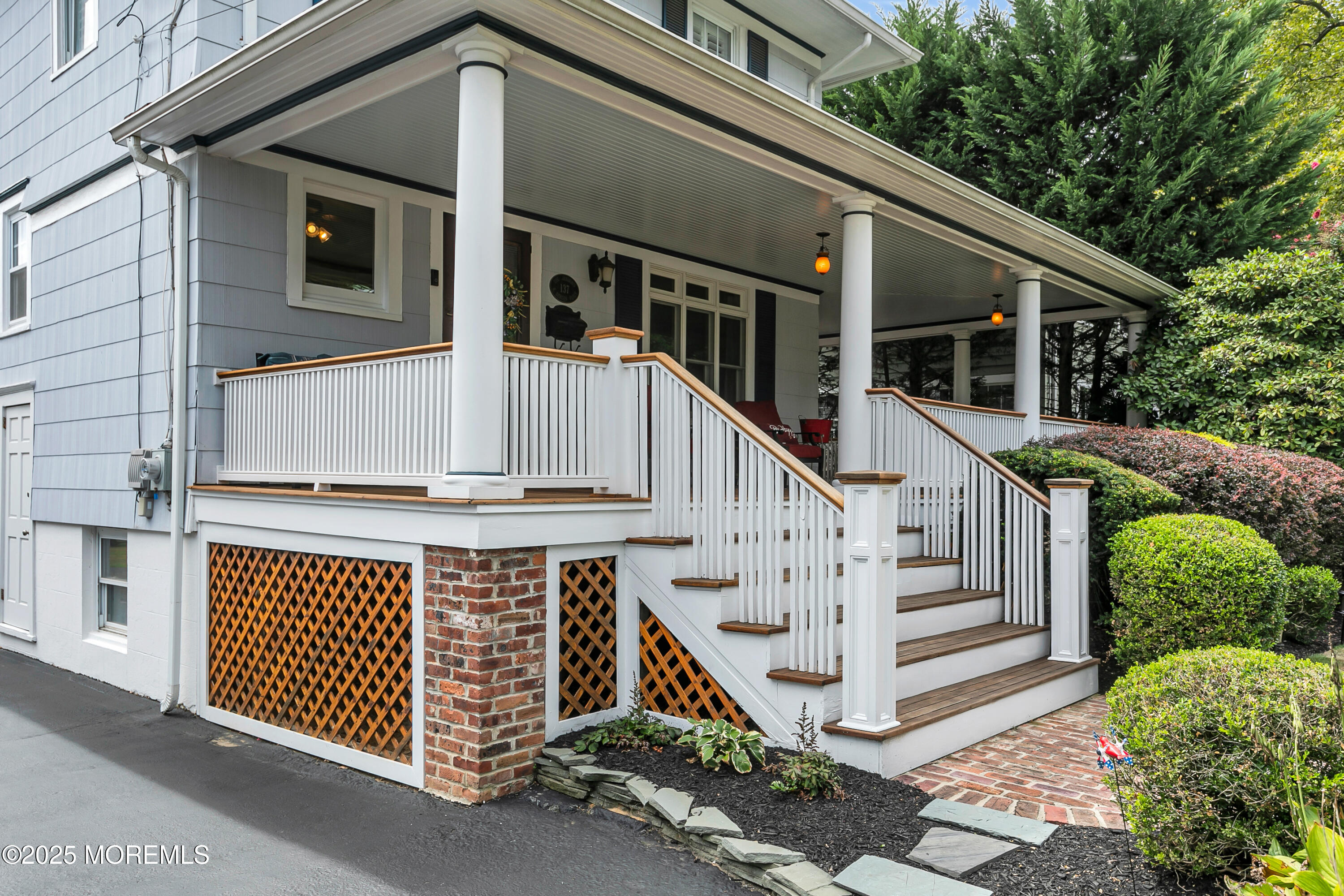 Red Bank, New Jersey, 07701, United States, 3 Bedrooms Bedrooms, ,2 BathroomsBathrooms,Residential,For Sale,1920551
