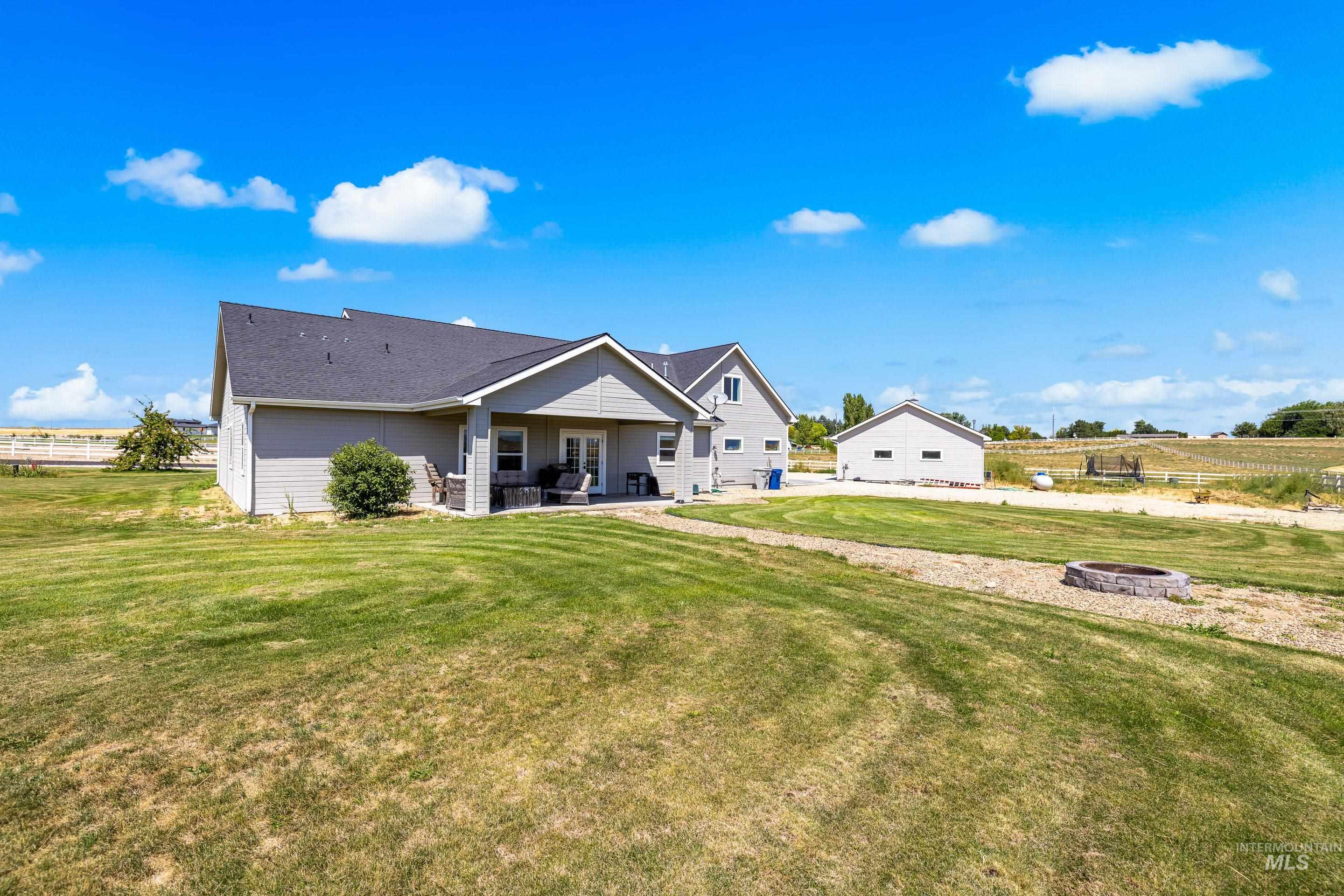 Nampa, Idaho, 83686, United States, 5 Bedrooms Bedrooms, ,Residential,For Sale,1989530