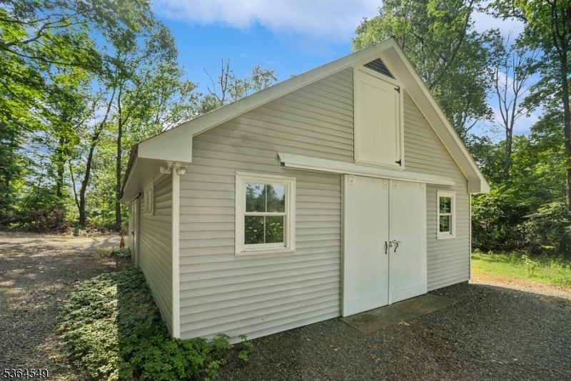 Franklin Twp., New Jersey, 08867, United States, 3 Bedrooms Bedrooms, ,2 BathroomsBathrooms,Residential,For Sale,1926340