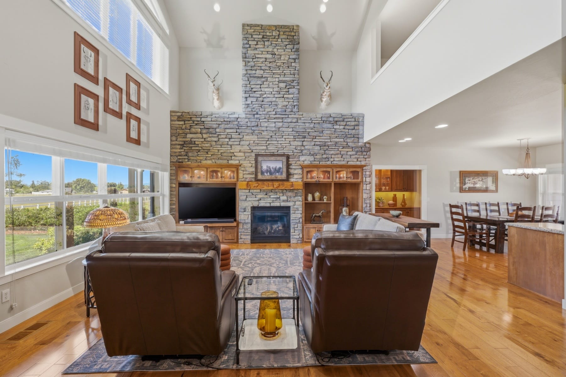  163 Hidden Valley Drive Eagle Point, OR 97524 - 物件實景