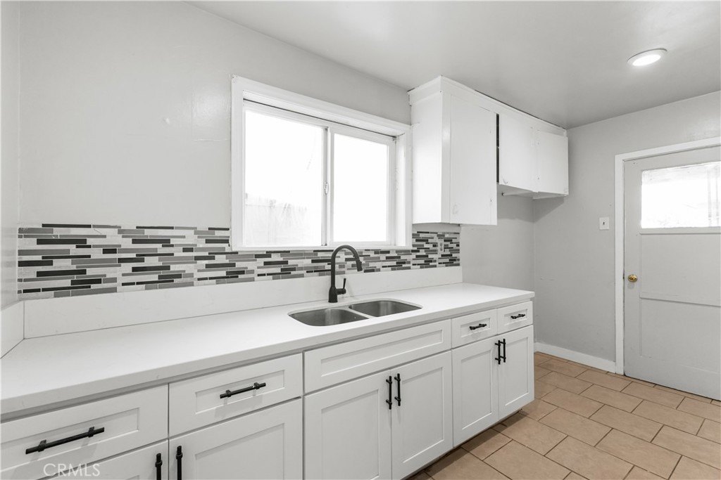 San Bernardino, California, 92410, United States, 3 Bedrooms Bedrooms, ,1 BathroomBathrooms,Residential,For Sale,2009258