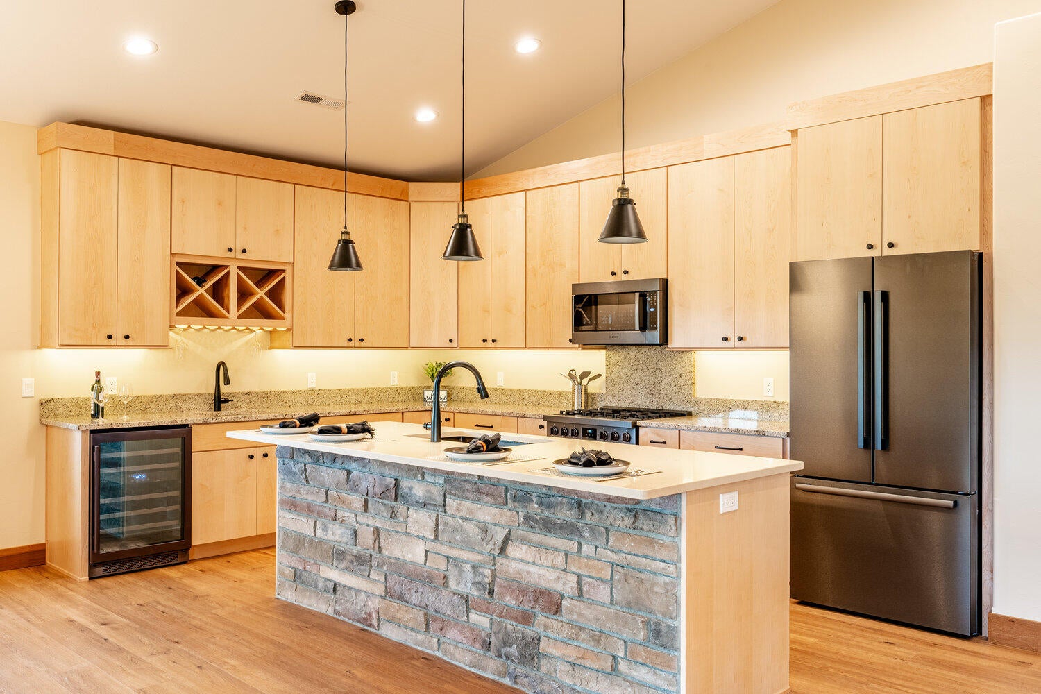 Sheridan, Wyoming, 82801, United States, 4 Bedrooms Bedrooms, ,3 BathroomsBathrooms,Residential,For Sale,1981646