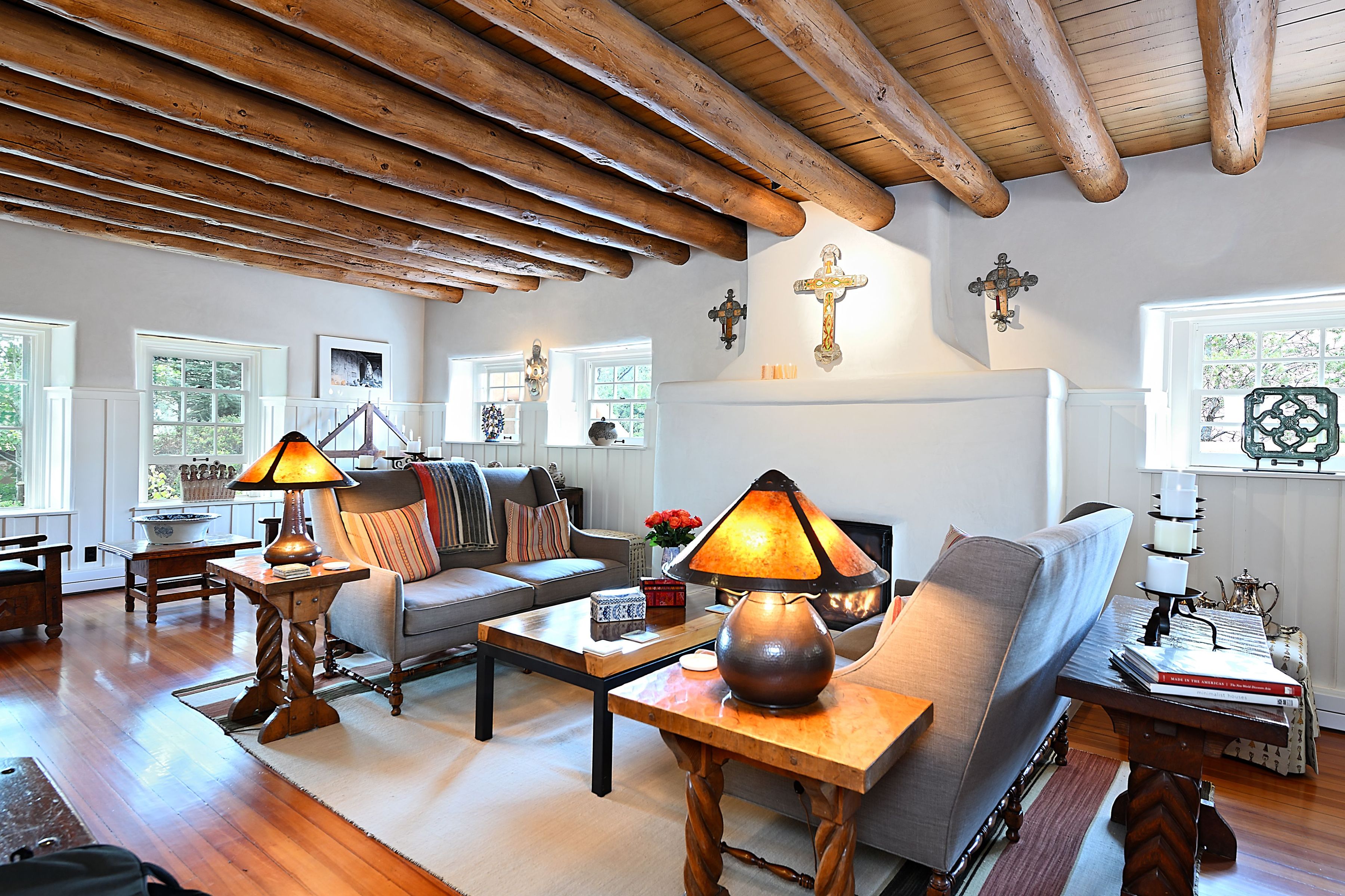  311 Bishops Lodge Road - 物件實景