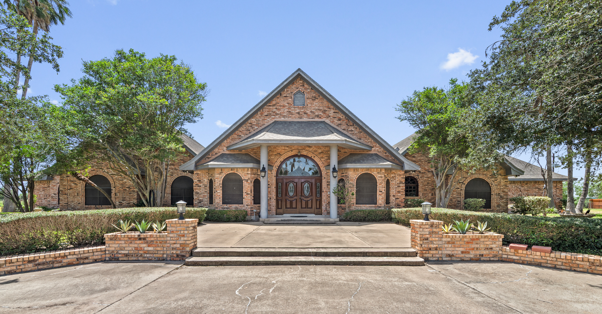 McAllen, Texas, 78504, United States, 7 Bedrooms Bedrooms, ,7 BathroomsBathrooms,Residential,For Sale,1916875
