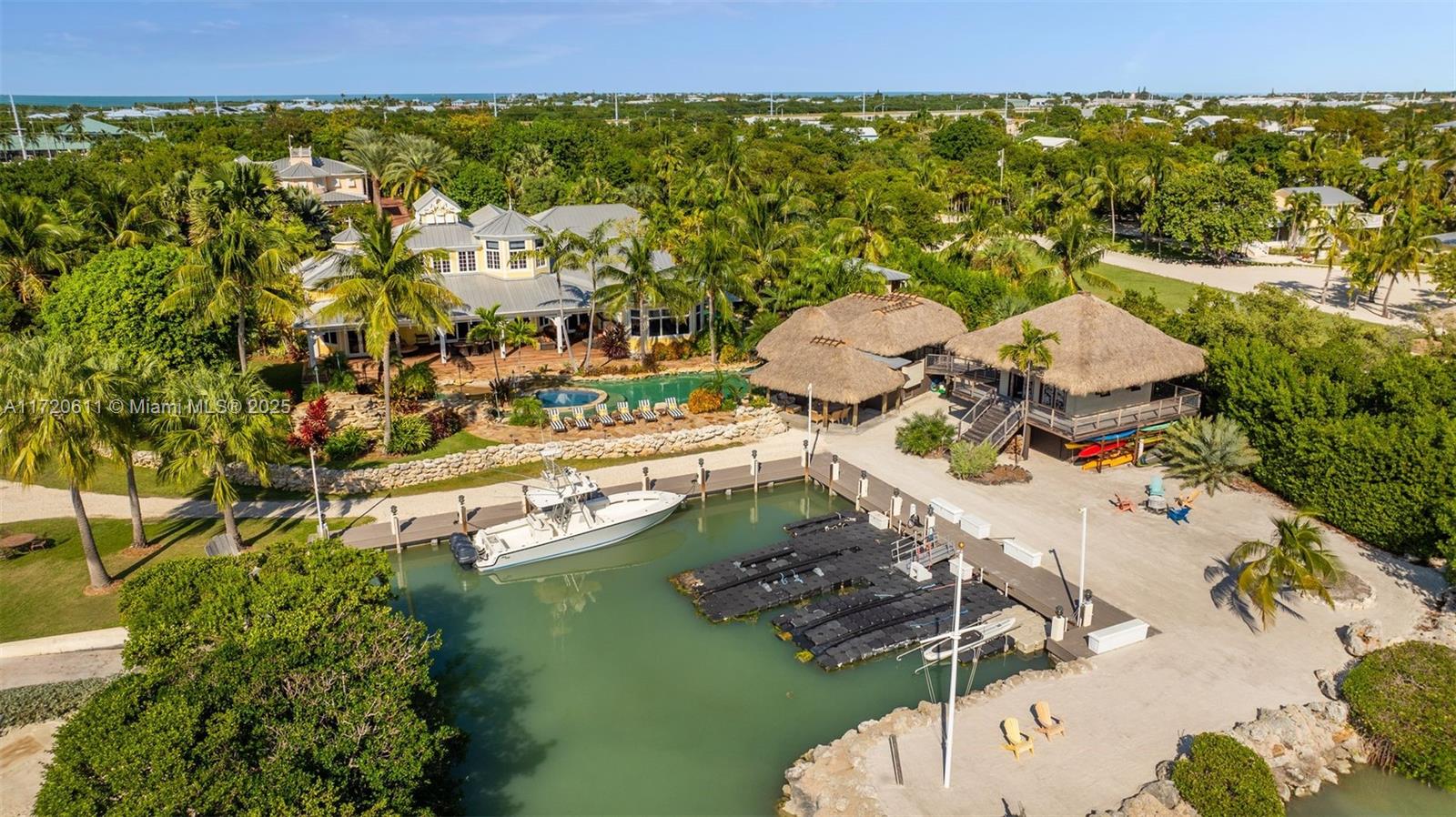 Marathon, Florida, 33050, United States, 5 Bedrooms Bedrooms, ,9 BathroomsBathrooms,Residential,For Sale,1933617