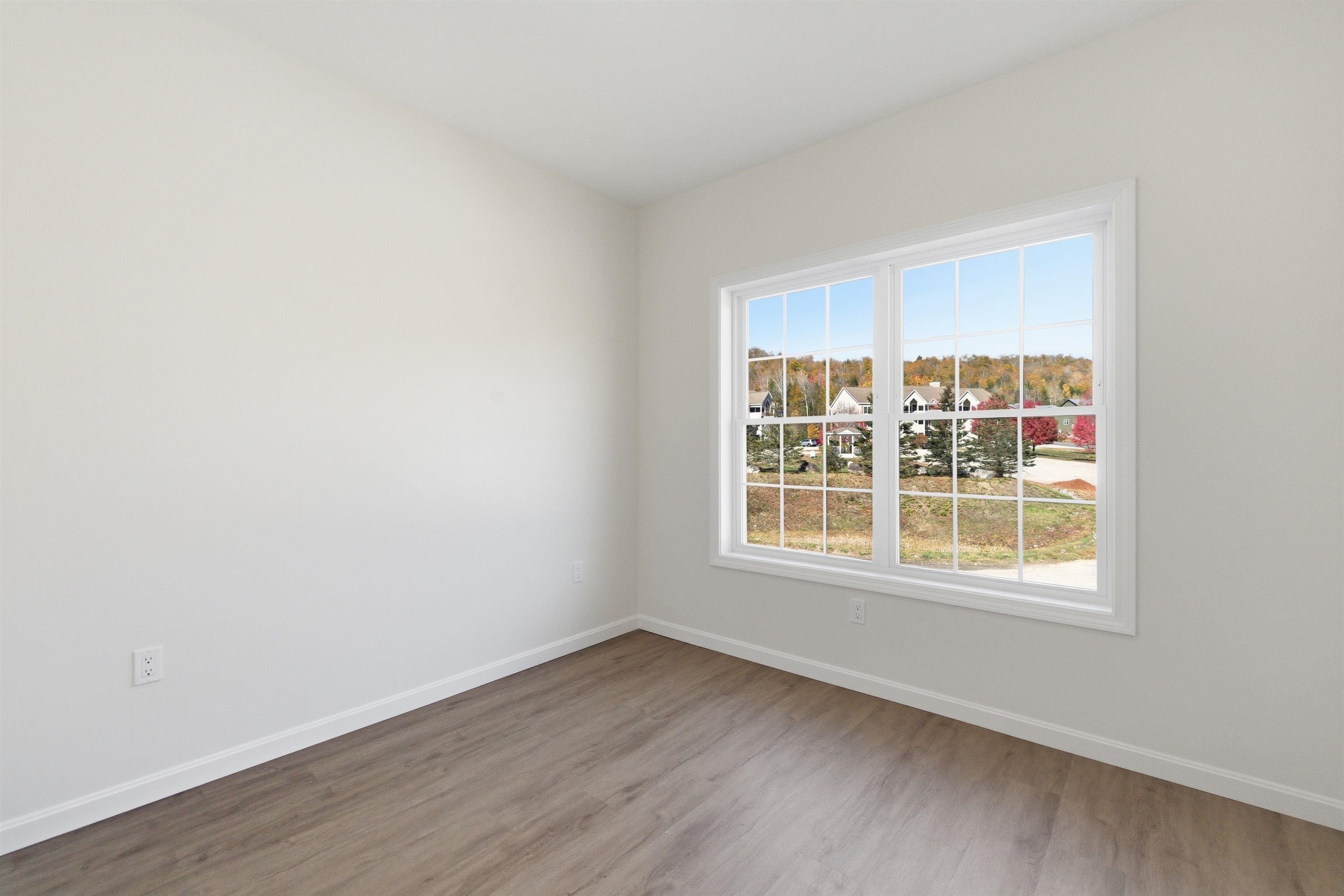 Lincoln, New Hampshire, 03251, United States, 3 Bedrooms Bedrooms, ,2 BathroomsBathrooms,Residential,For Sale,1980638