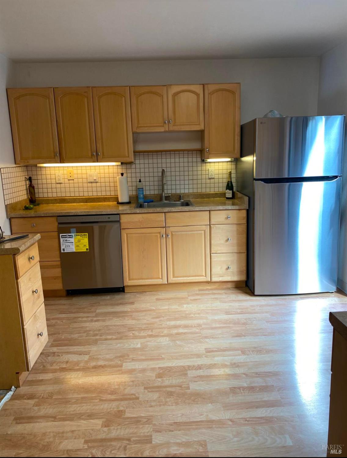 Novato, California, 94947, United States, 3 Bedrooms Bedrooms, ,3 BathroomsBathrooms,Residential,For Sale,1989495