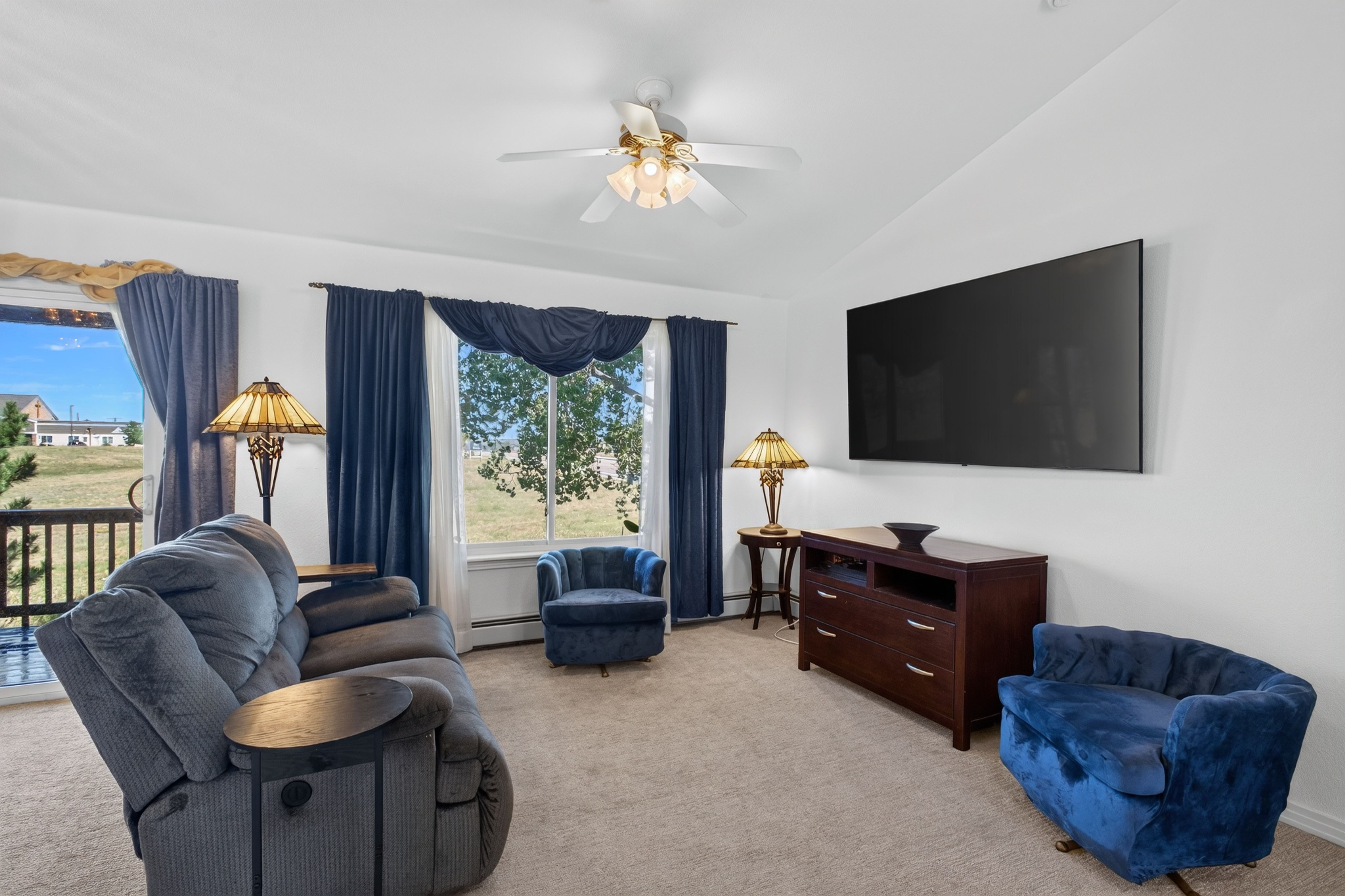  Beautifully Appointed Ranch-Style Home In Desirable Founders Village - 物件實景