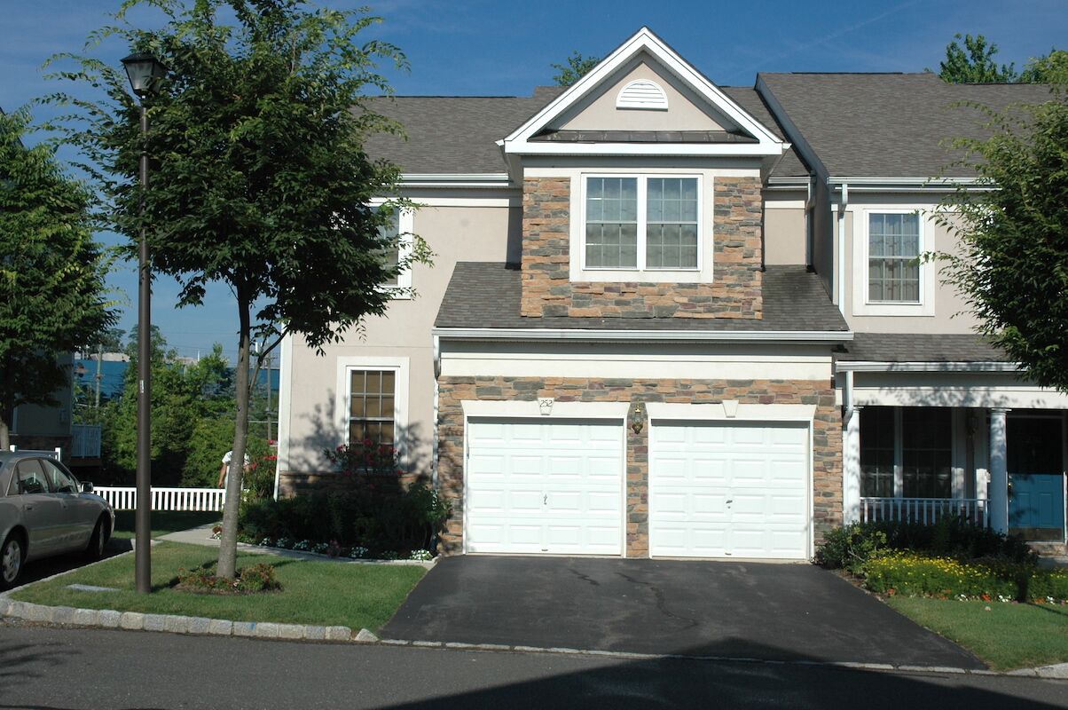 Wayne Twp., New Jersey, 07470, United States, 3 Bedrooms Bedrooms, ,3 BathroomsBathrooms,Residential,For Sale,1943649